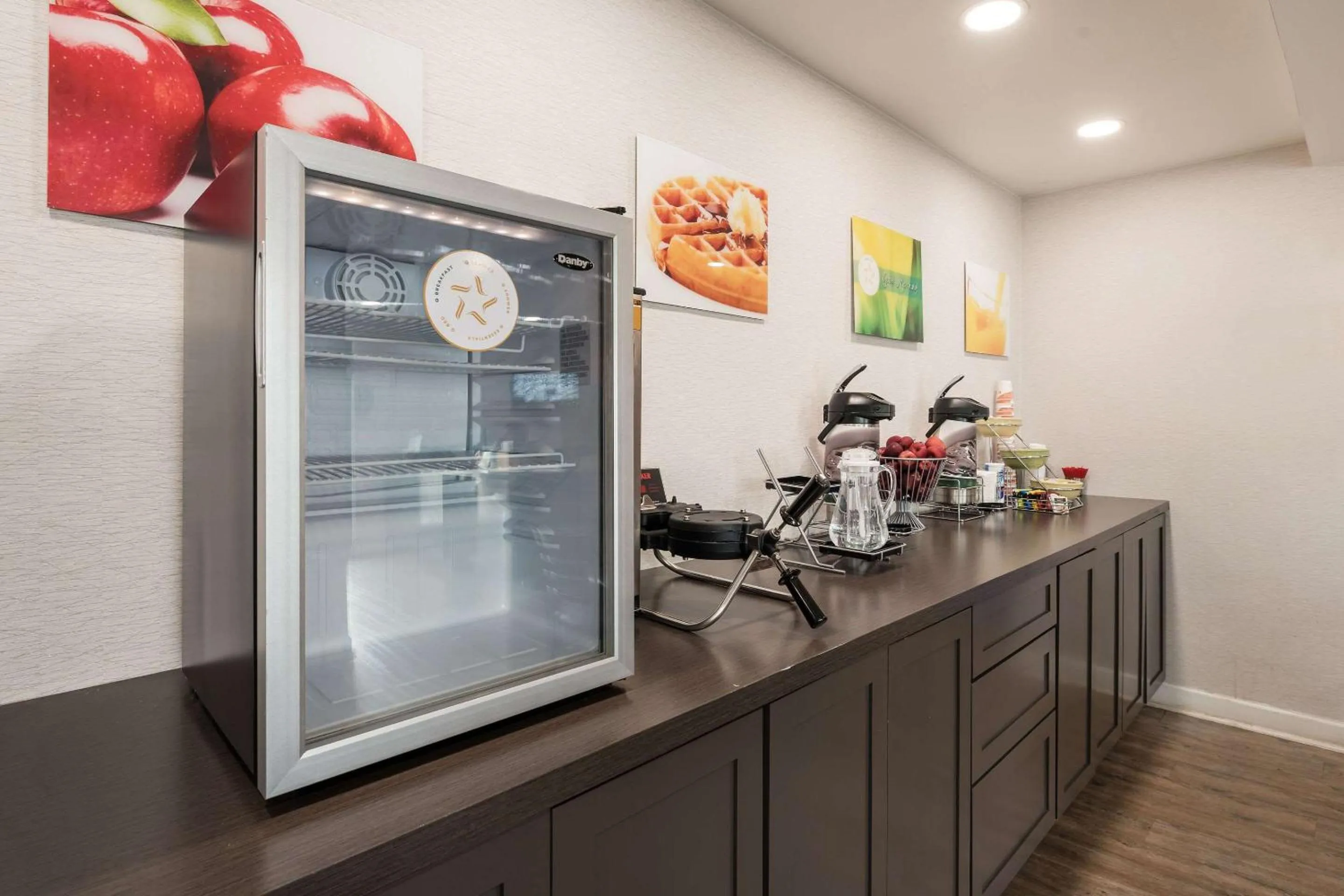 Breakfast in Quality Inn