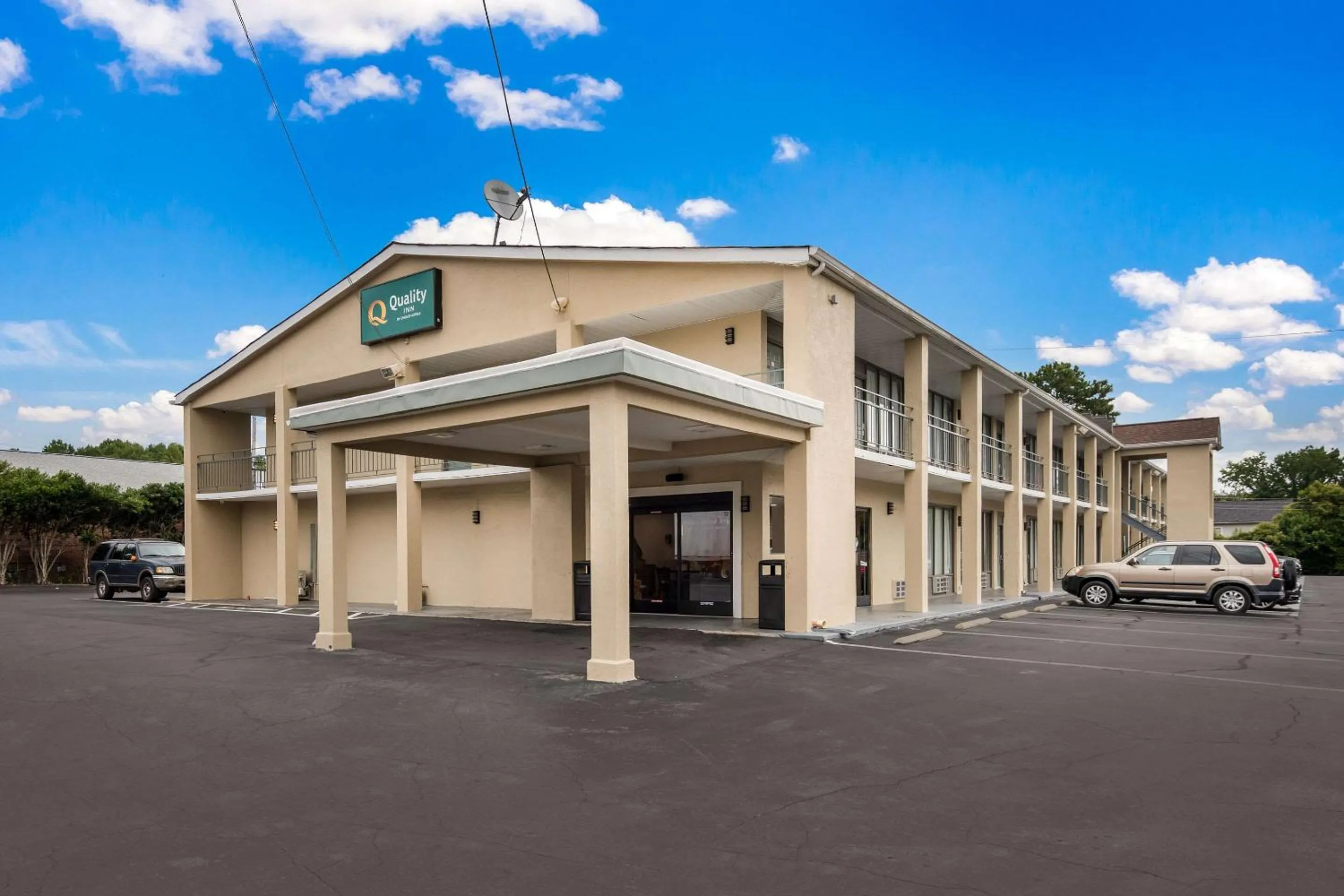 Property building in Quality Inn