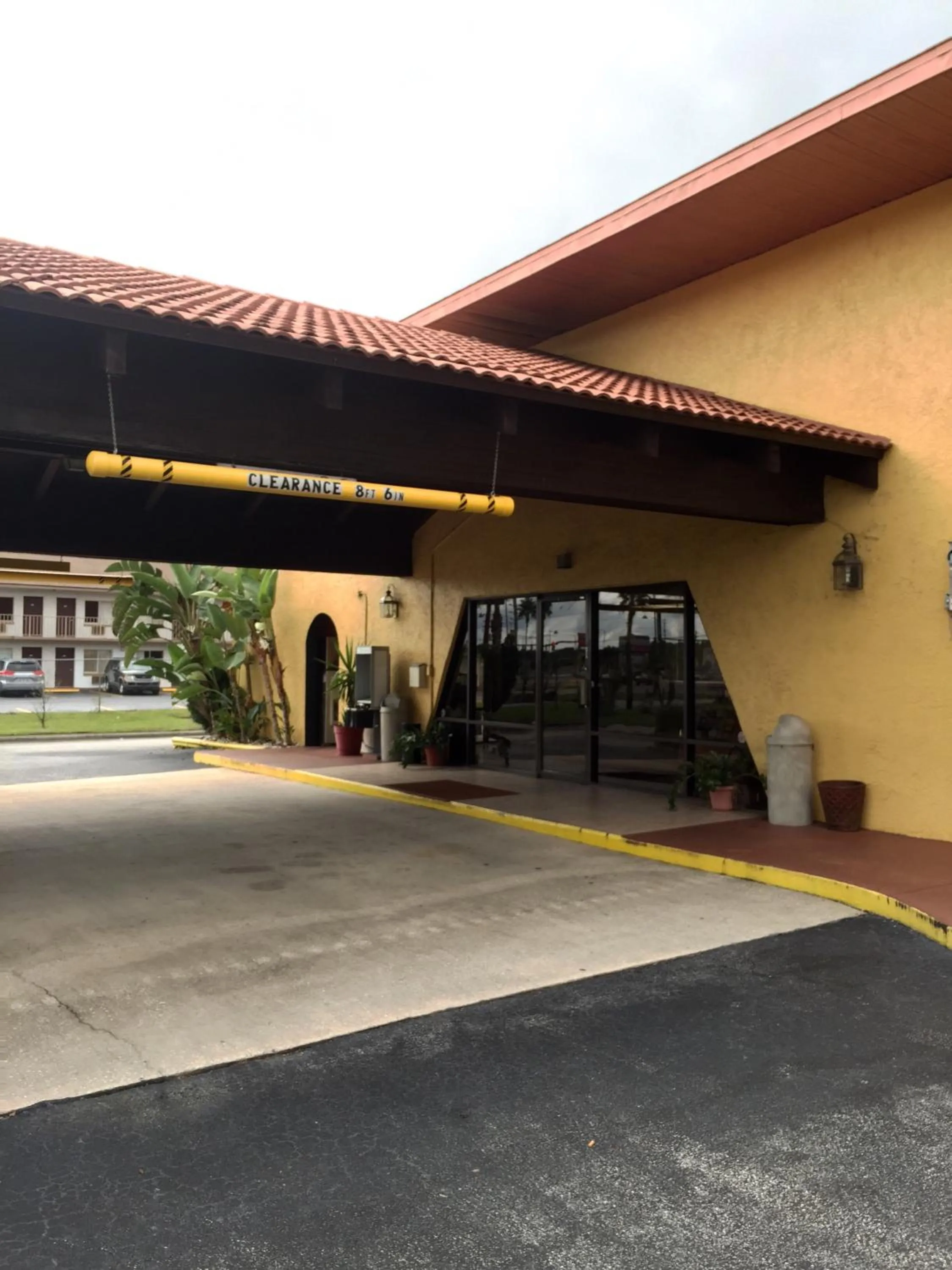 Facade/entrance in Red Carpet Inn Kissimmee