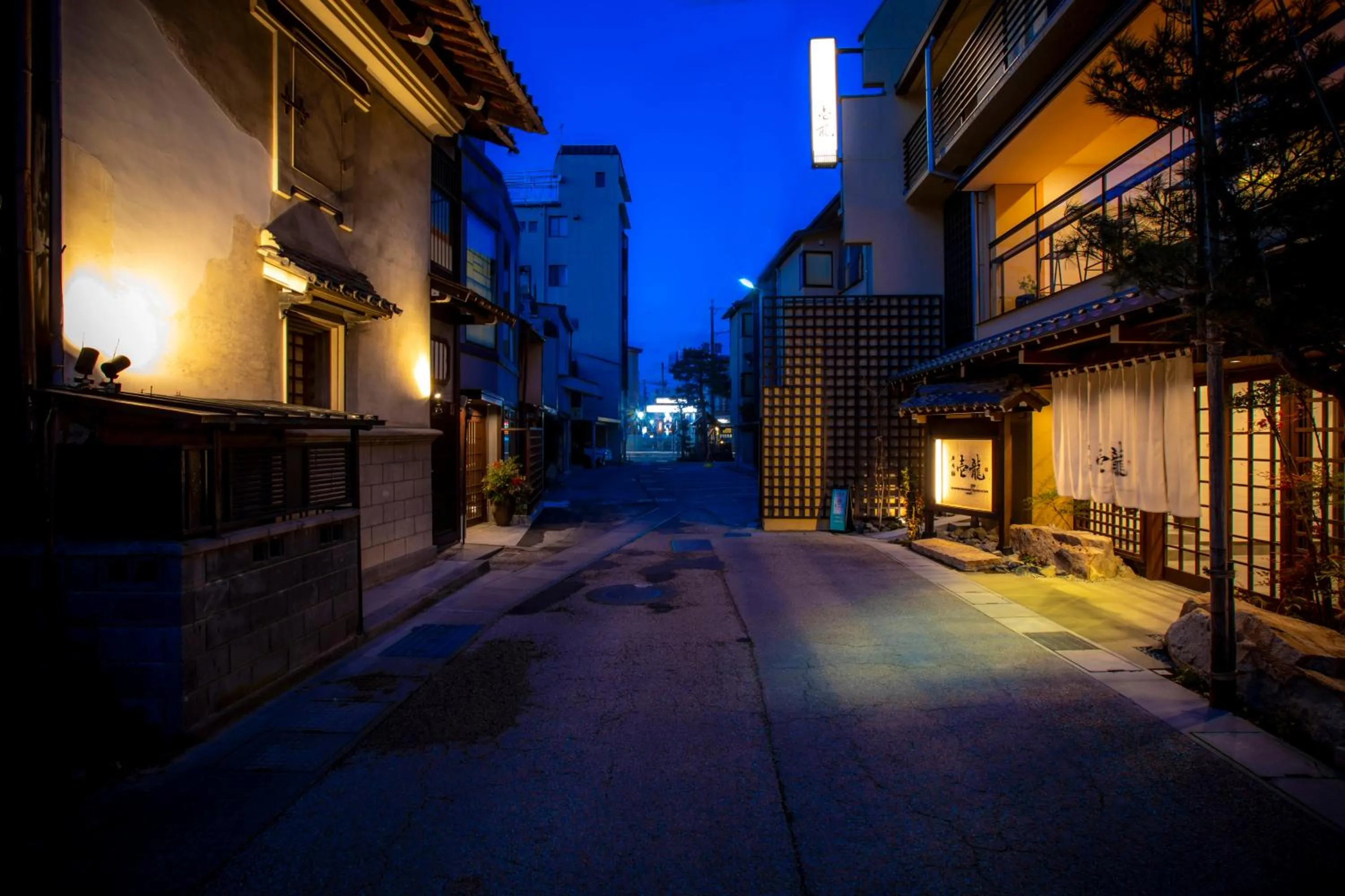 Property building in Machiyado ICHIRYU