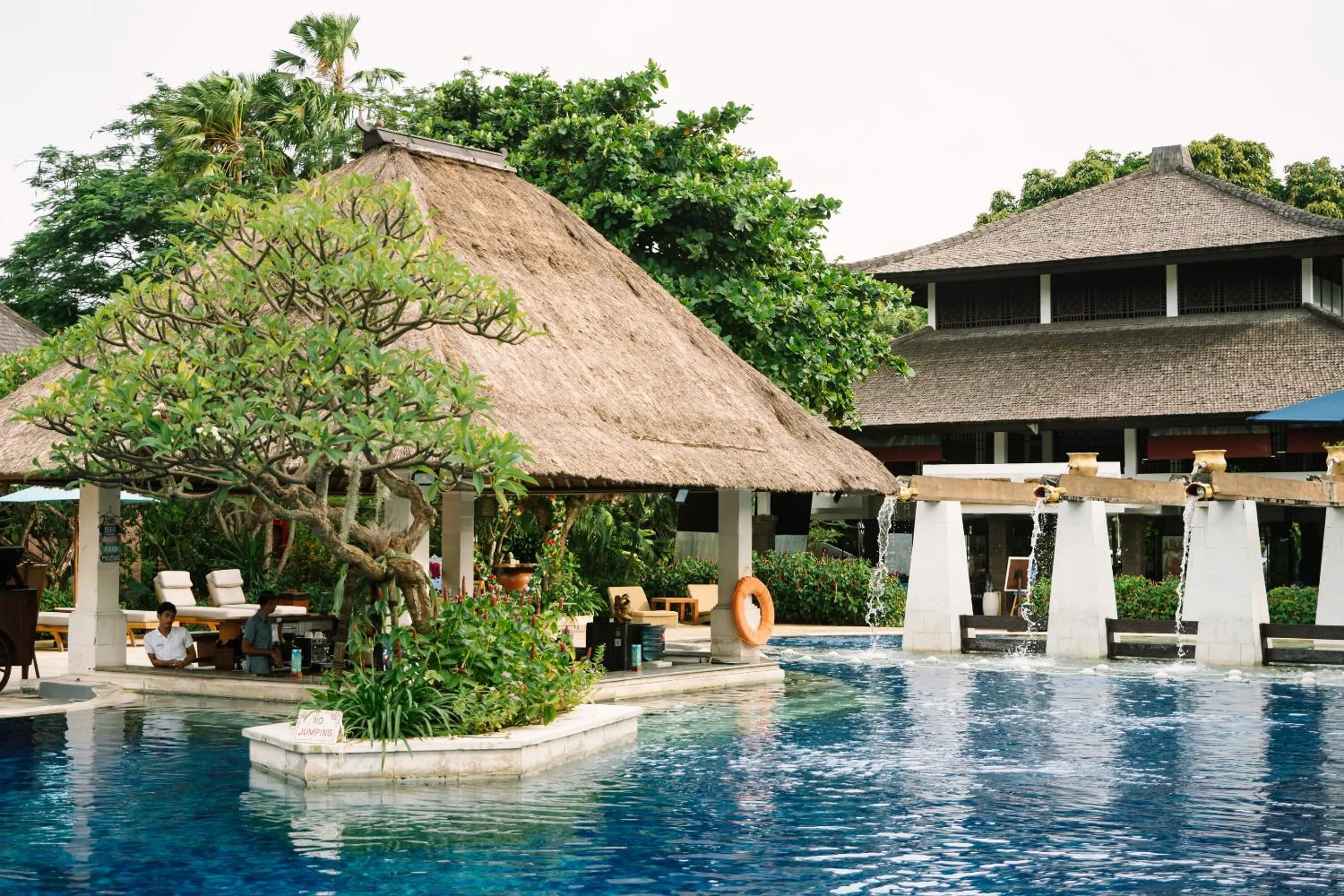 Swimming pool in Rama Beach Resort and Villas