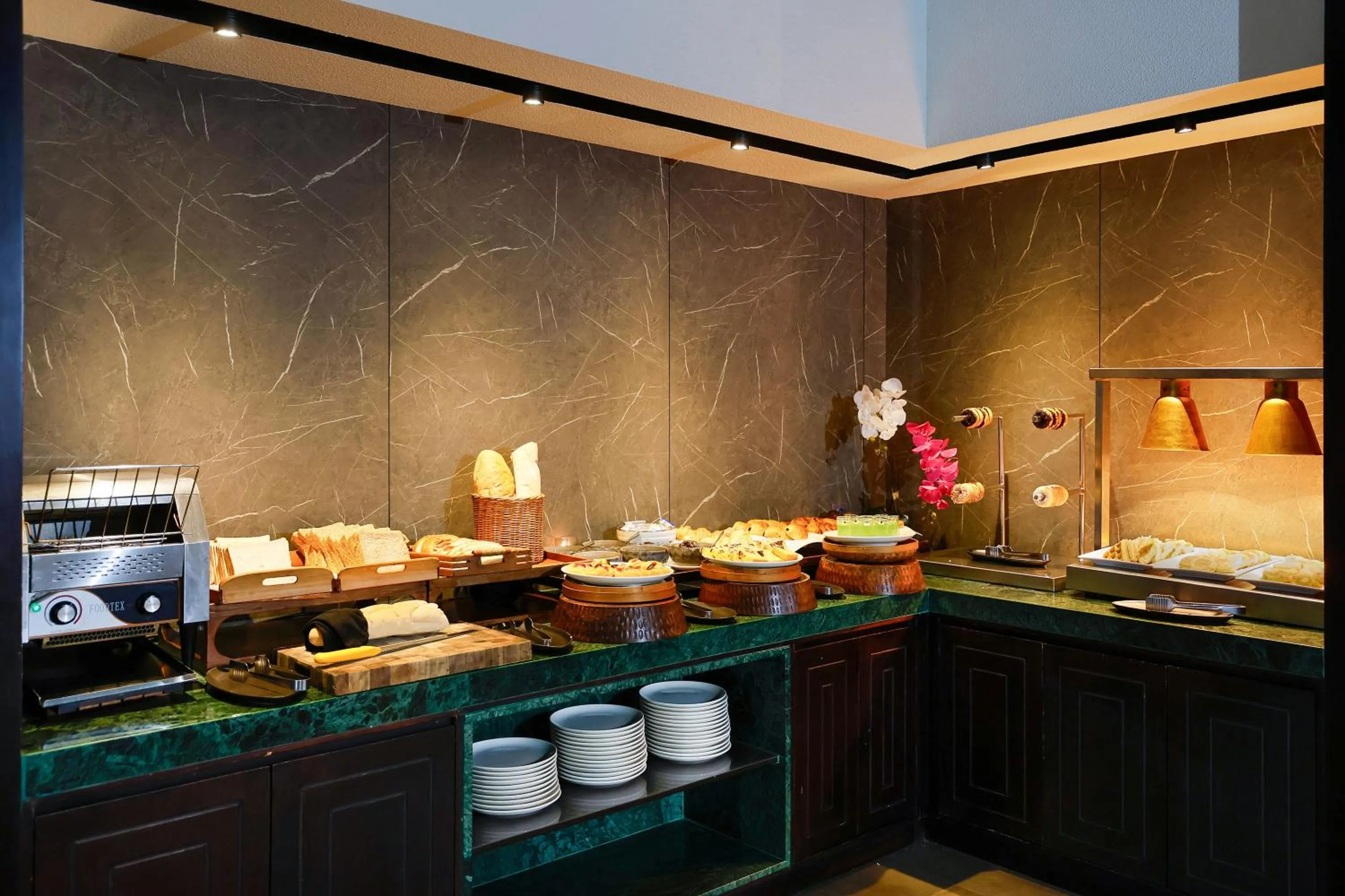 Buffet breakfast in Rama Beach Resort and Villas