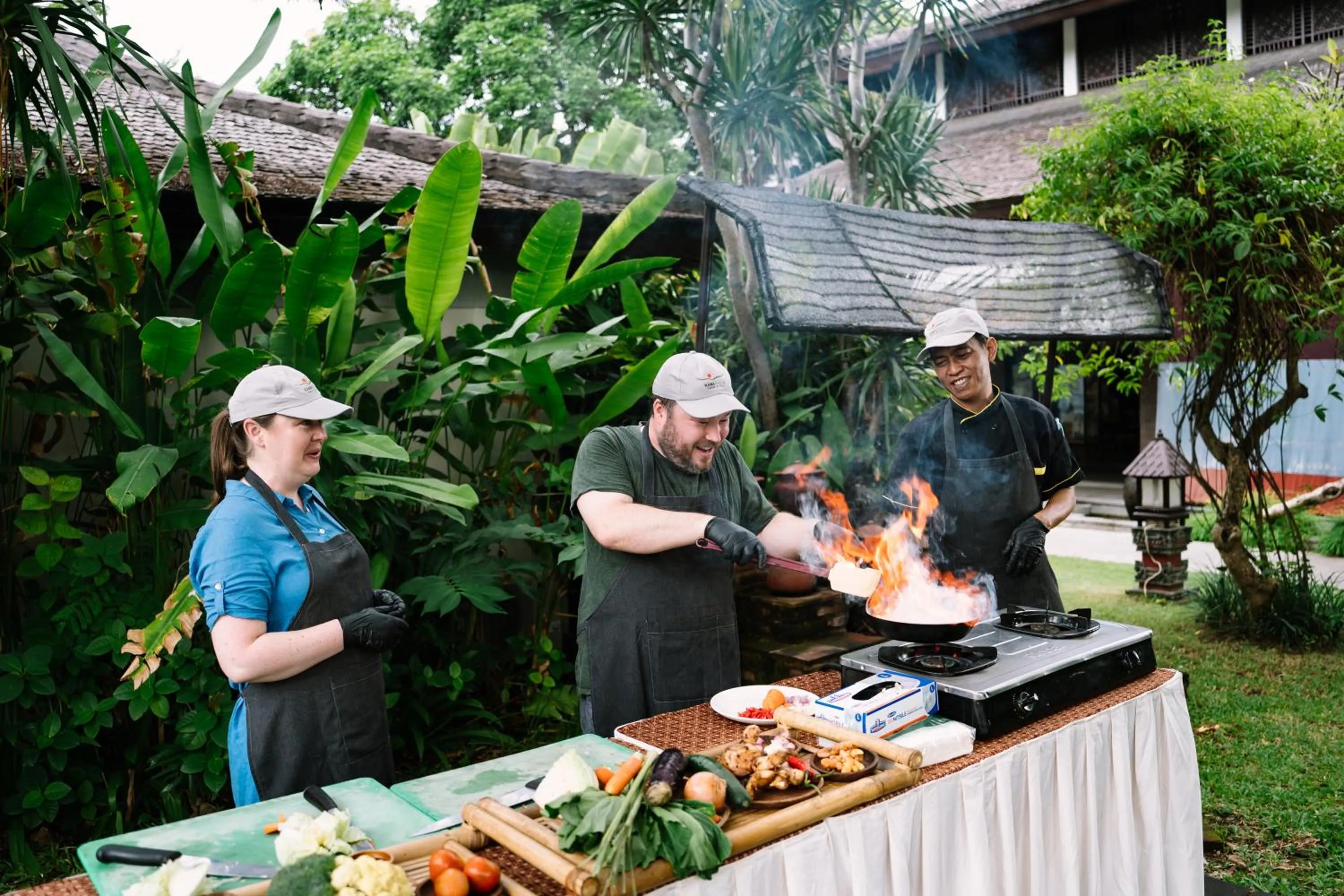 Restaurant/places to eat in Rama Beach Resort and Villas