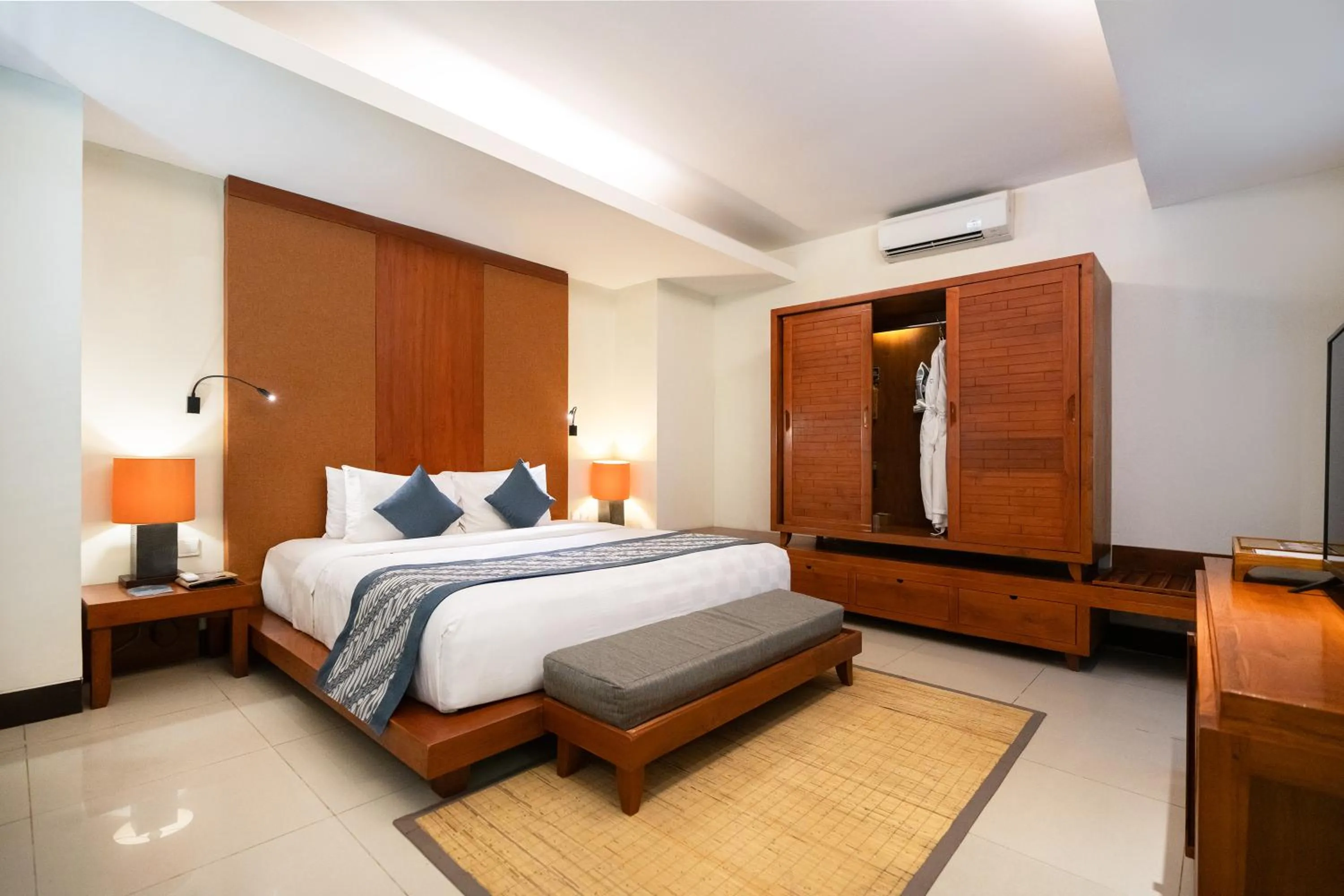 Bedroom, Bed in Rama Beach Resort and Villas