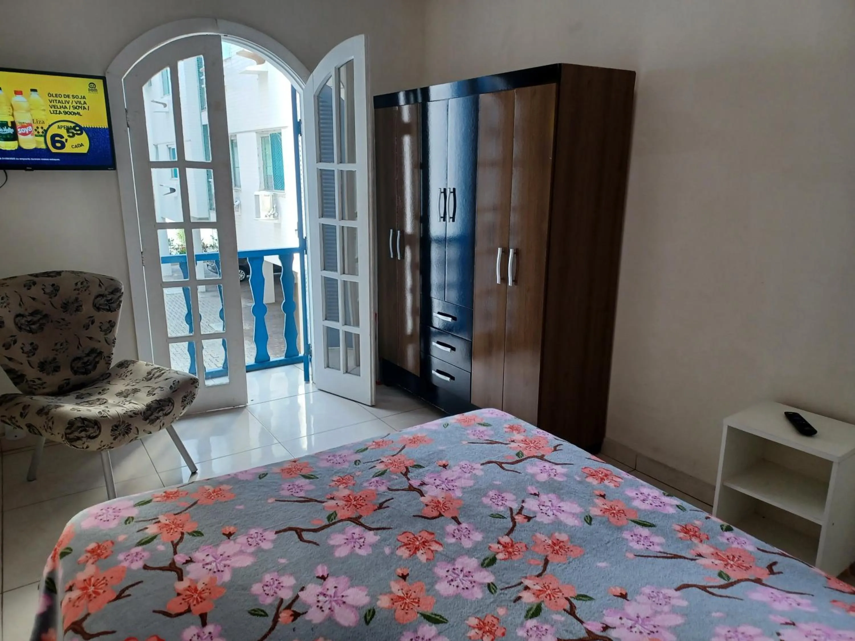 Bedroom, Bed in CASA a 3 MIN a PÉ da PRAIA DO FORTE - CHURRASQUEIRA - WI FI