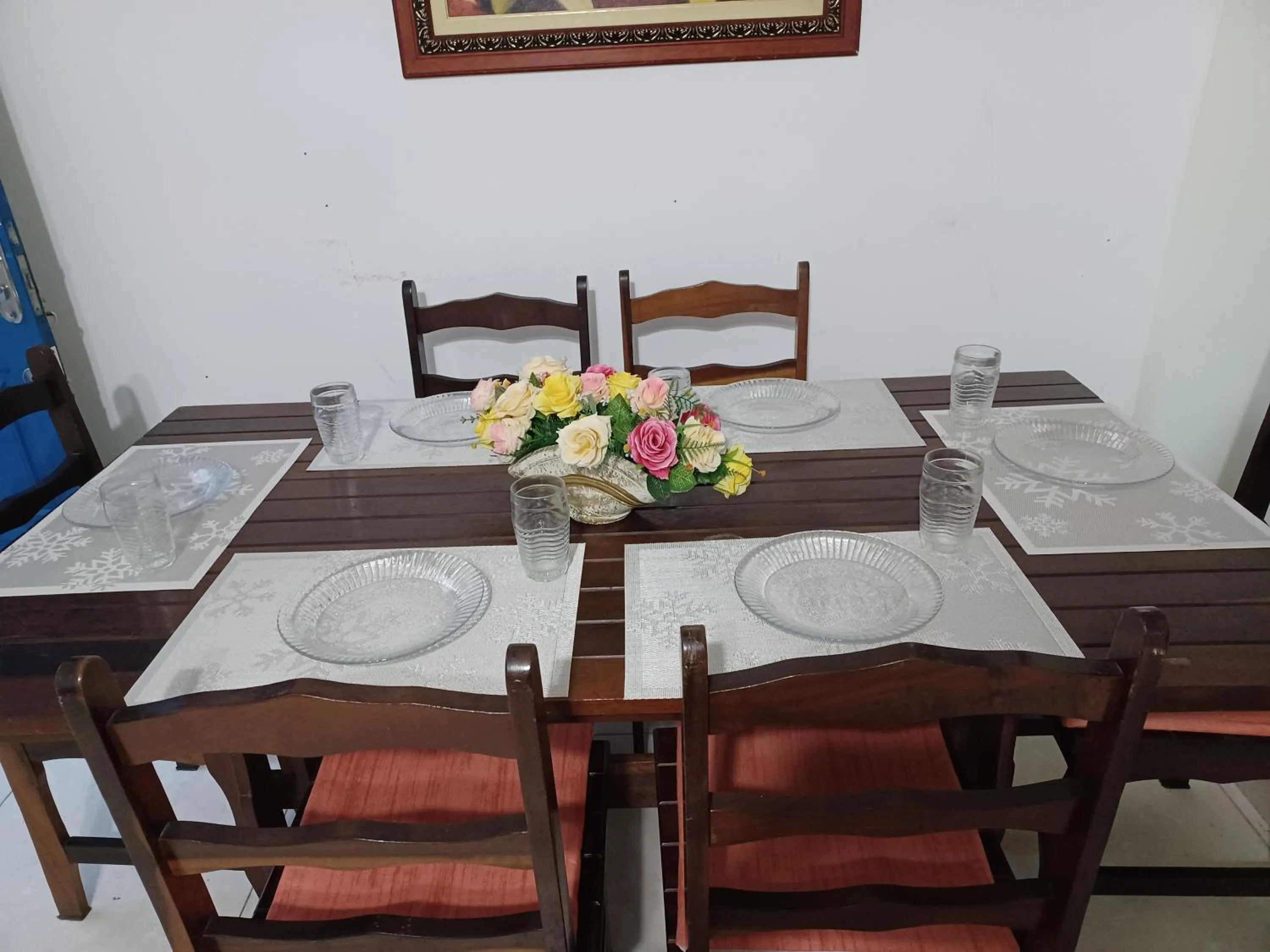 Dining area in CASA a 3 MIN a PÉ da PRAIA DO FORTE - CHURRASQUEIRA - WI FI