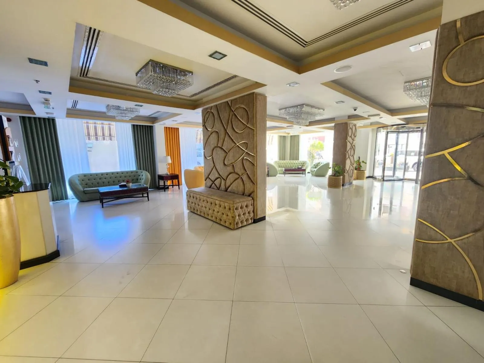 Lobby or reception in Garden Hotel Muscat By Royal Titan Group