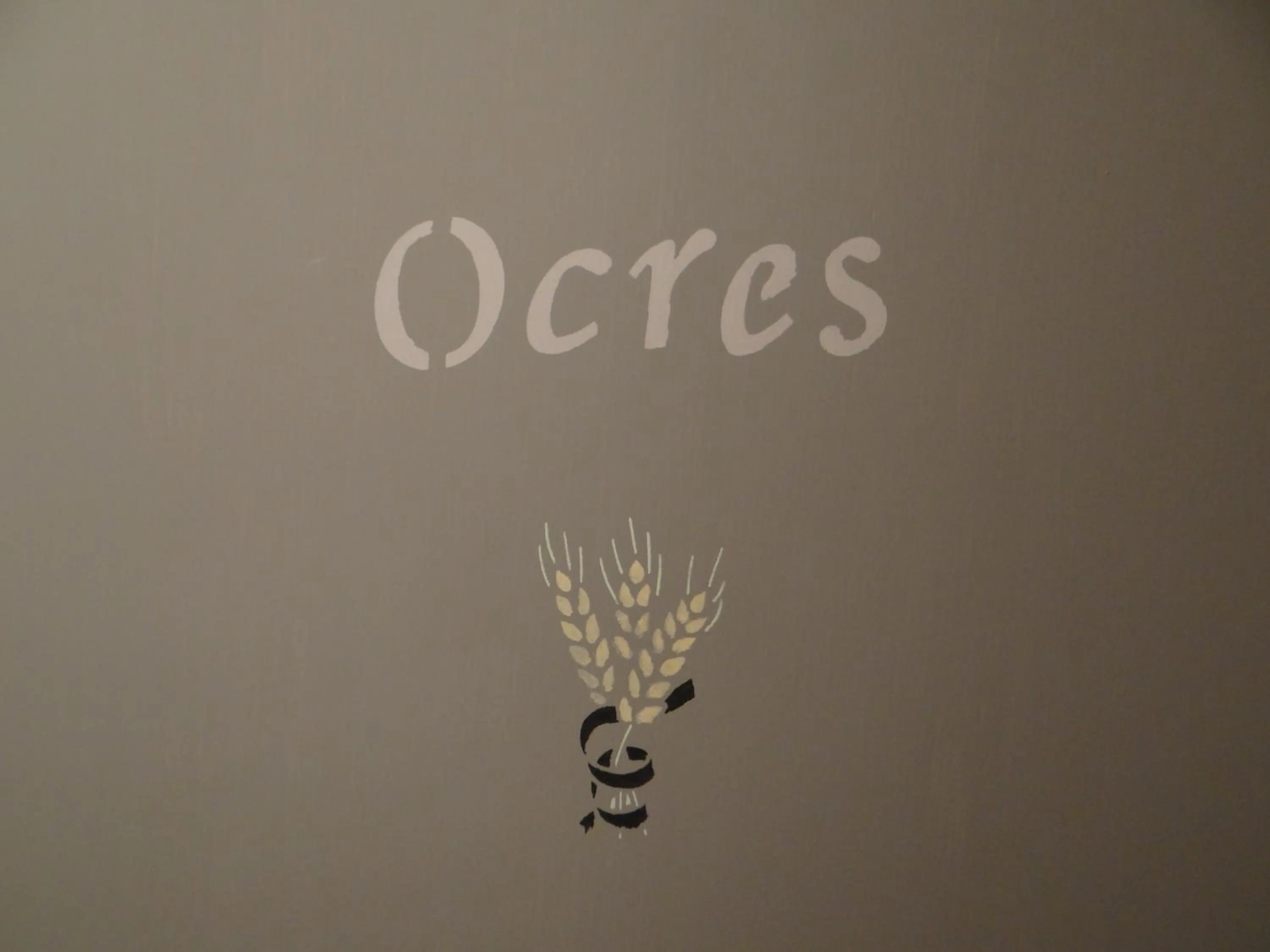 Decorative detail in Mas Val-Chênaie Gordes