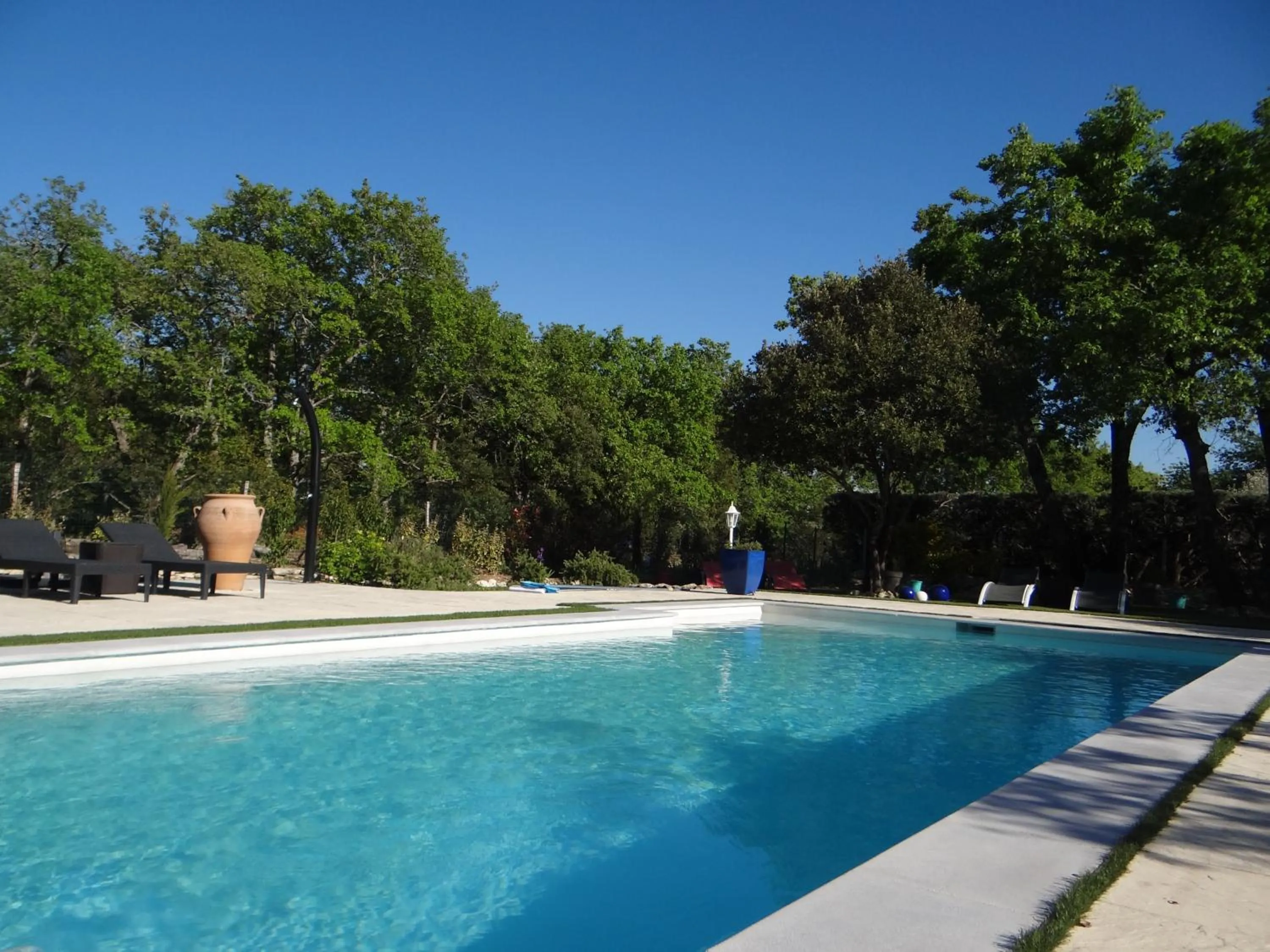 Swimming pool in Mas Val-Chênaie Gordes