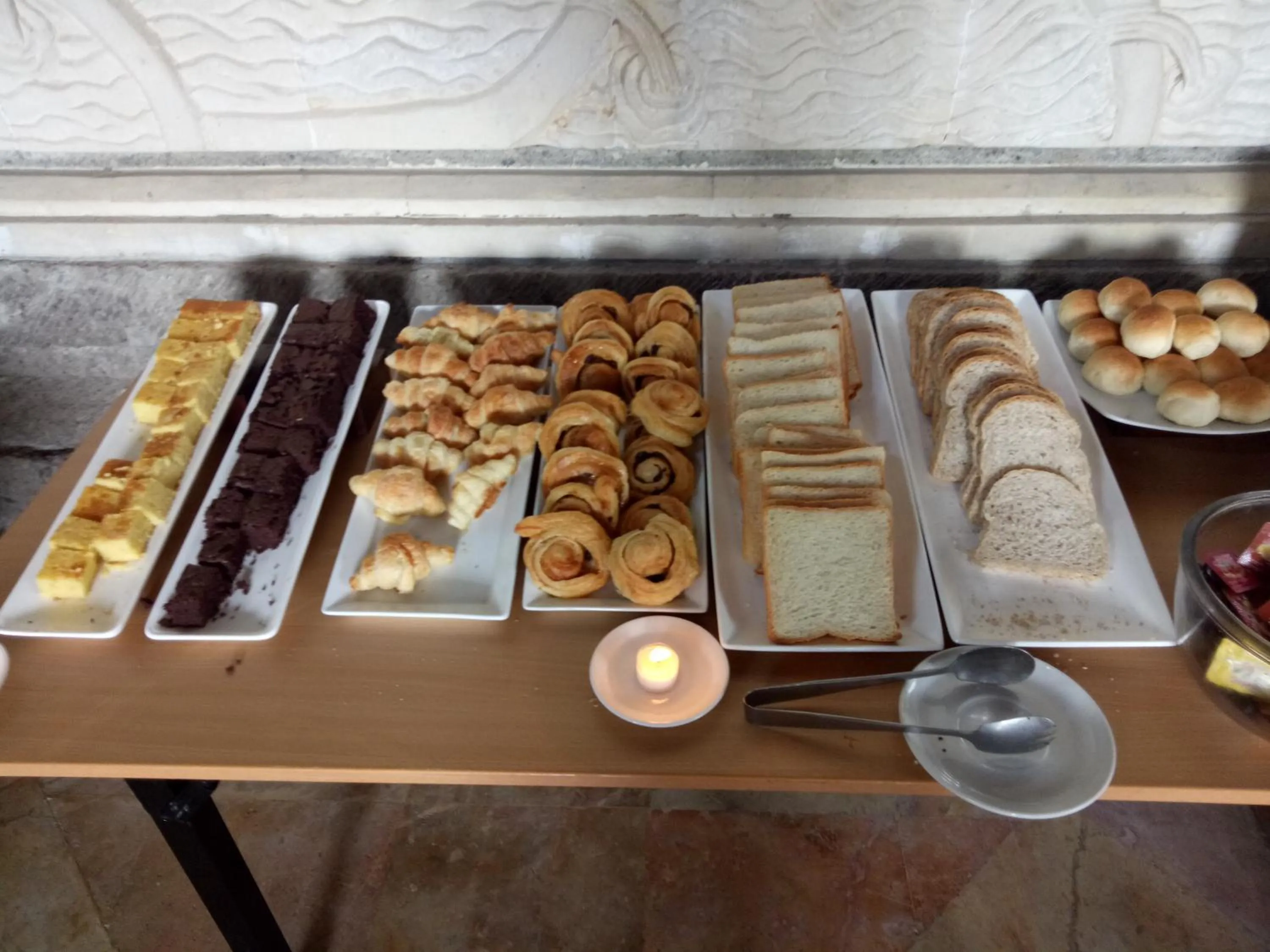 Food and drinks in The Payogan Villa Resort and Spa