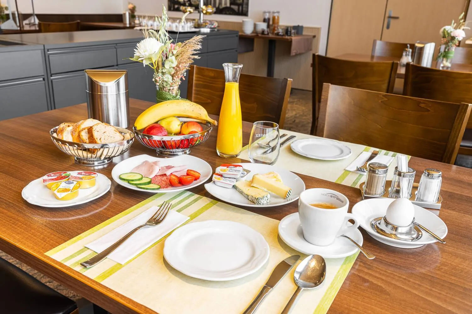 Breakfast in Frohsinn