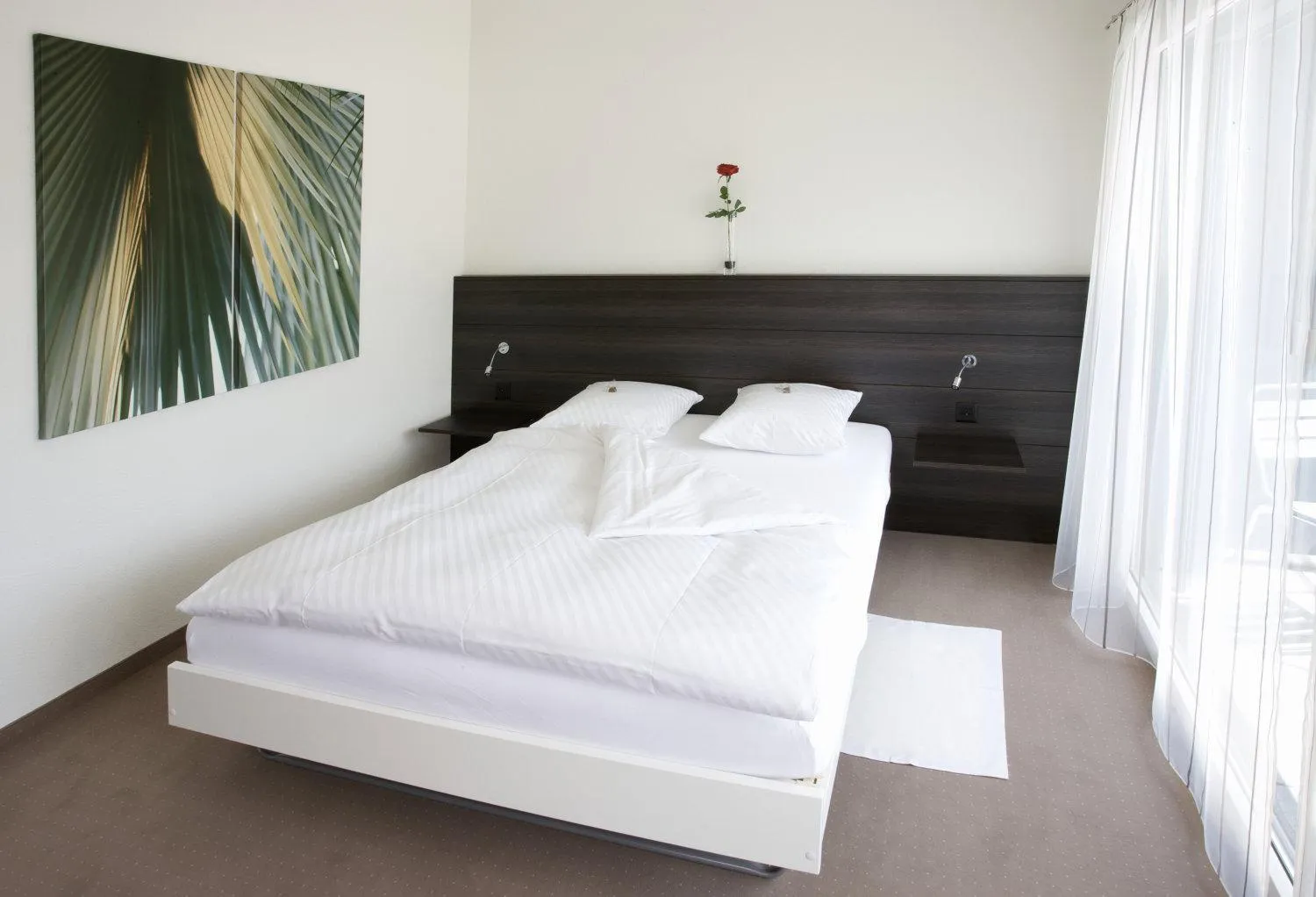 Day, Bed in Frohsinn