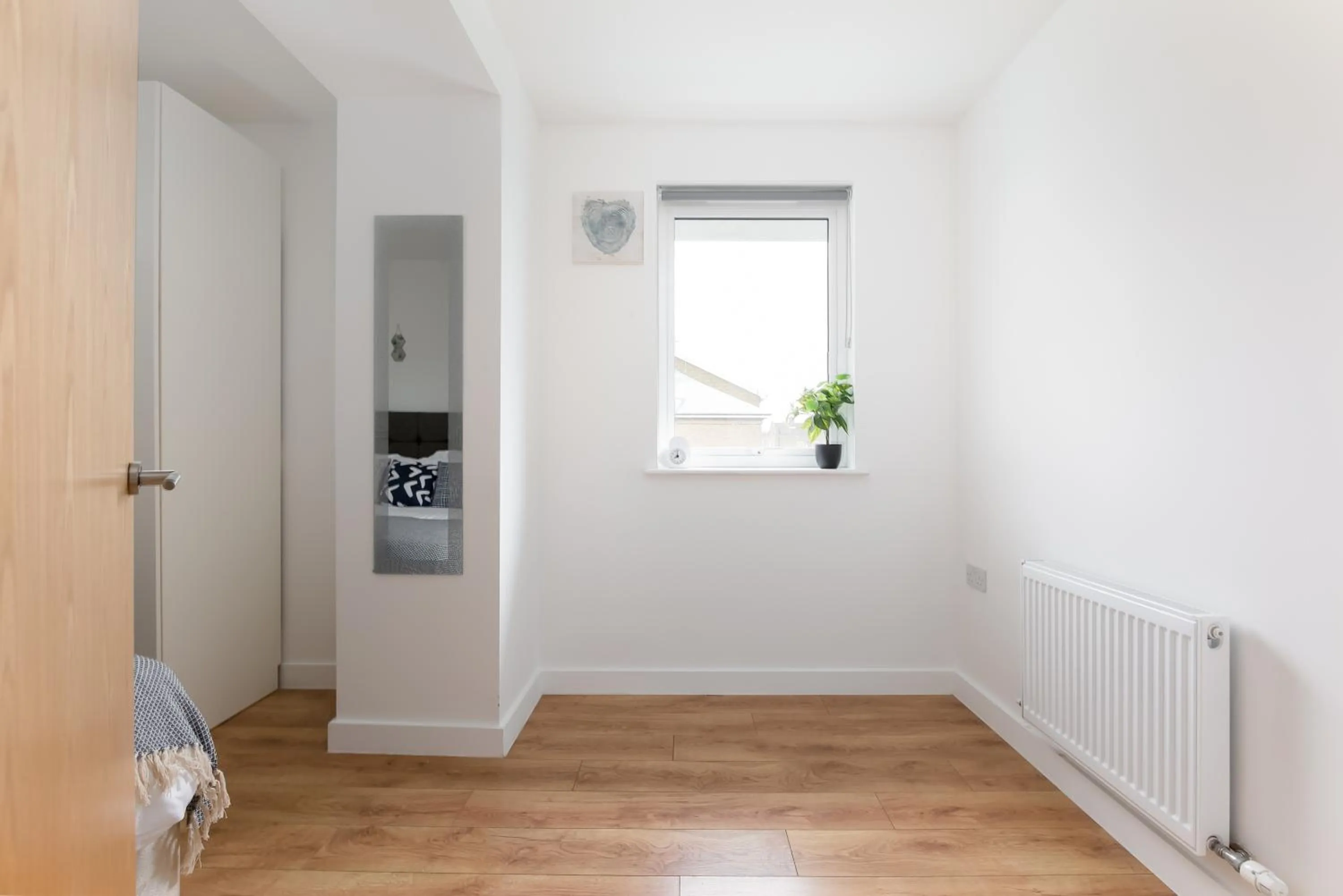 Bedroom in Skyvillion - COZY APARTMENTS in Enfield Town With Free Parking & Wifi