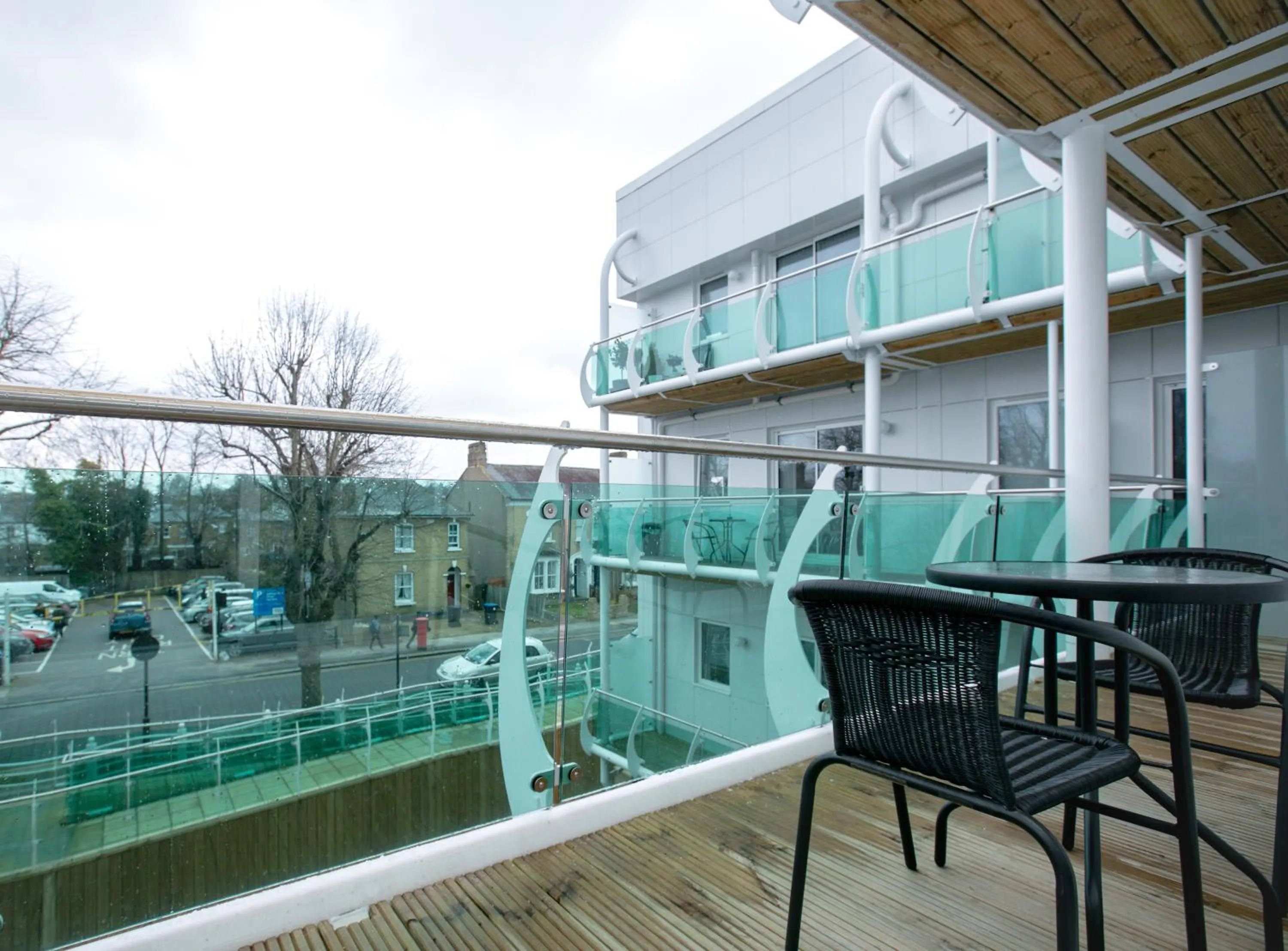 Balcony/Terrace in Skyvillion - COZY APARTMENTS in Enfield Town With Free Parking & Wifi