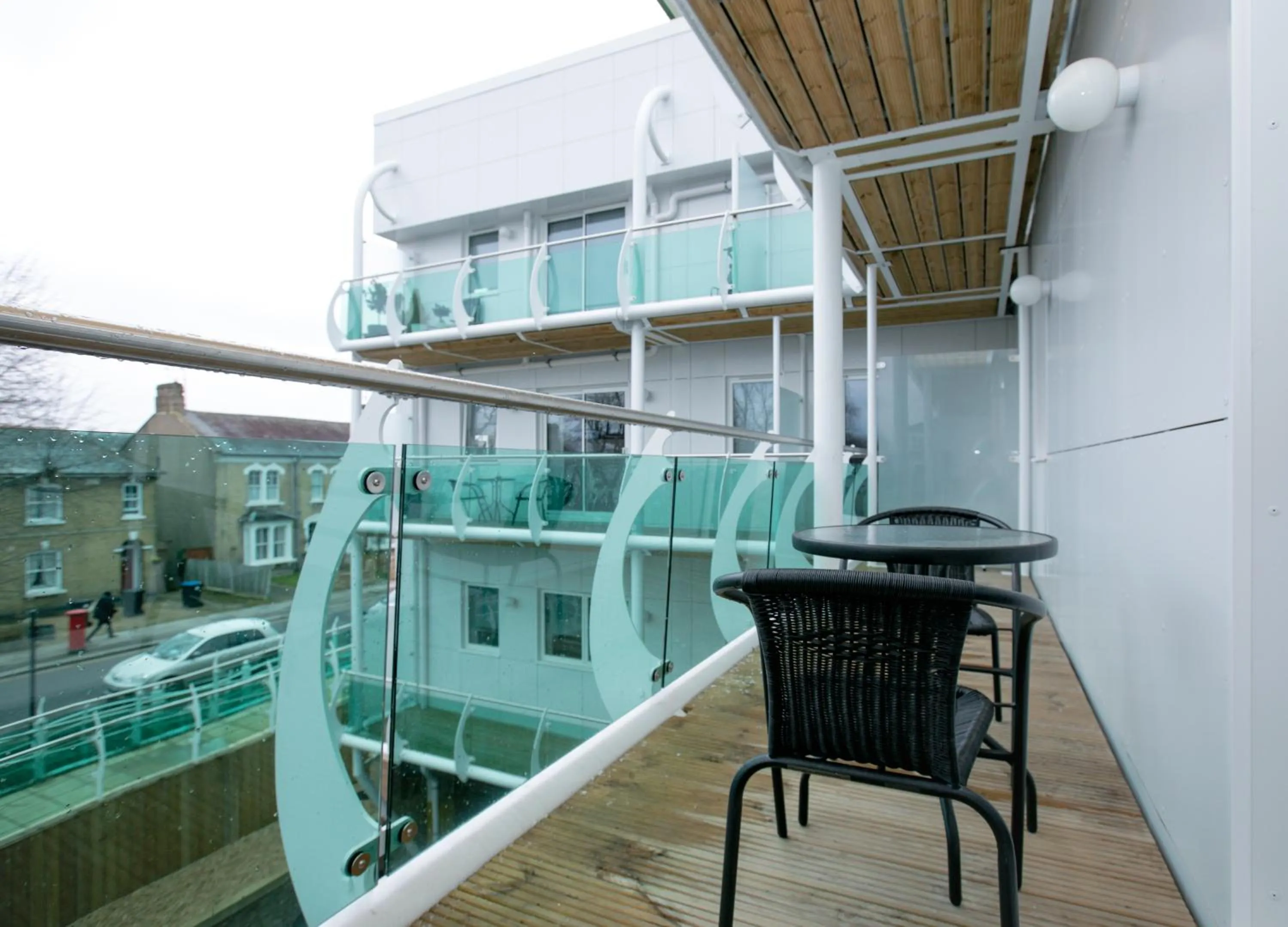 Balcony/Terrace in Skyvillion - COZY APARTMENTS in Enfield Town With Free Parking & Wifi