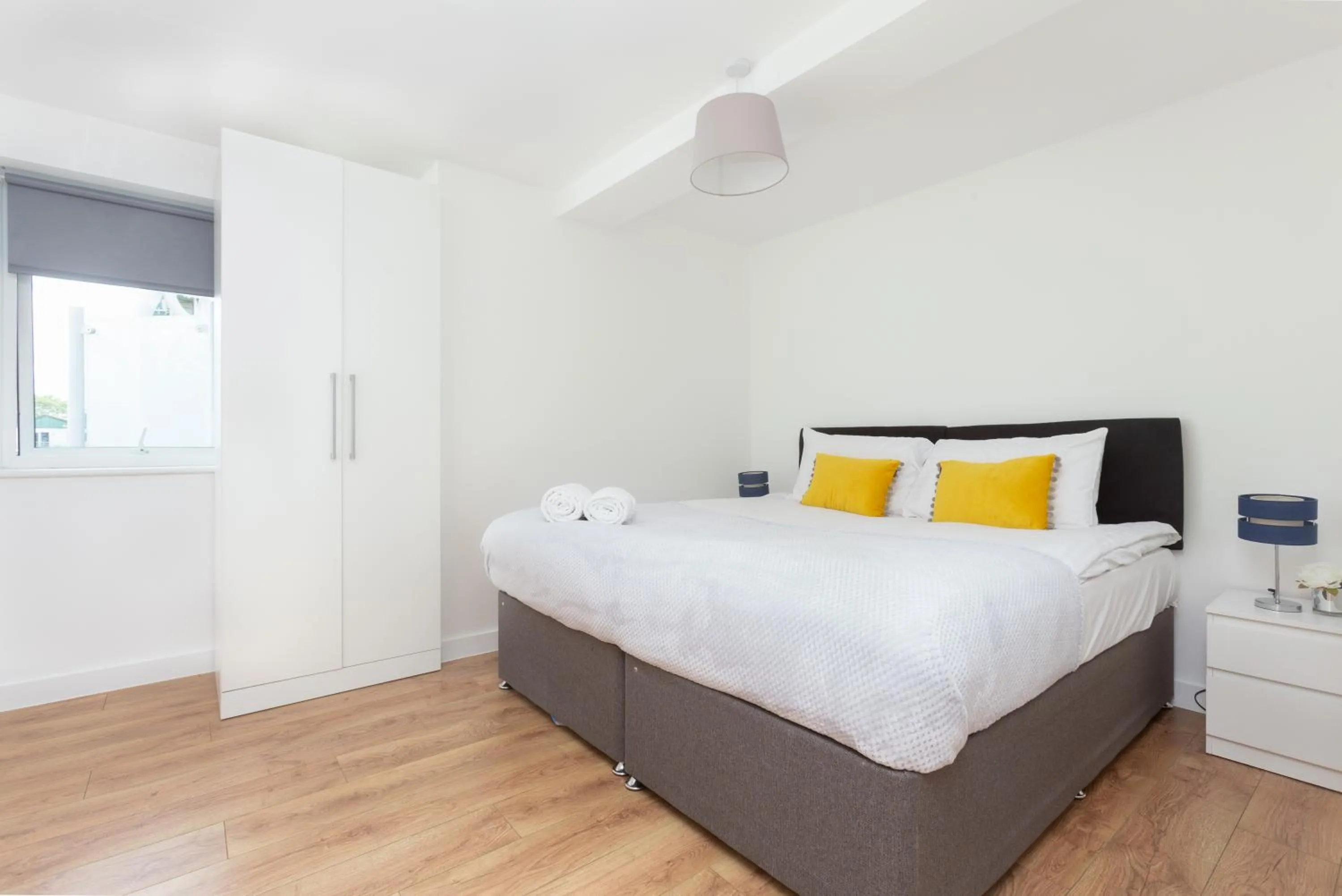 Bedroom, Bed in Skyvillion - COZY APARTMENTS in Enfield Town With Free Parking & Wifi