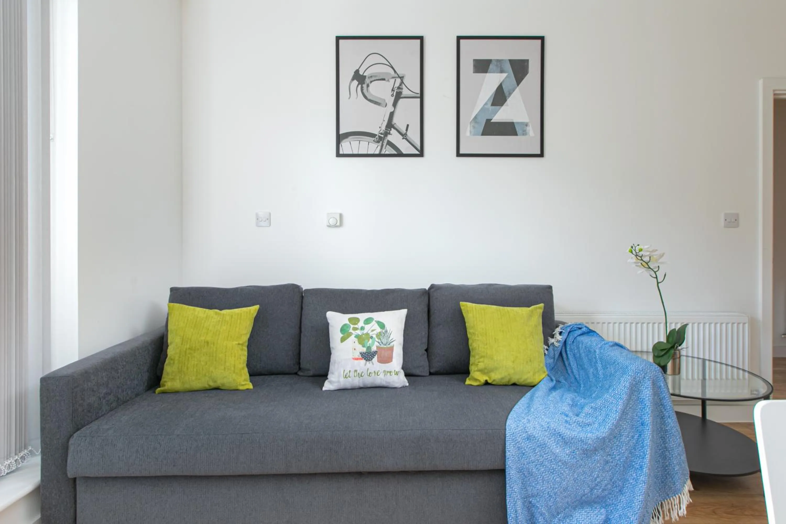 Seating area in Skyvillion - COZY APARTMENTS in Enfield Town With Free Parking & Wifi