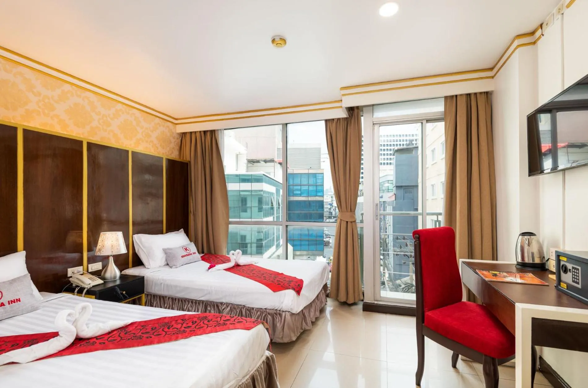 Photo of the whole room, Bed in Khurana Inn