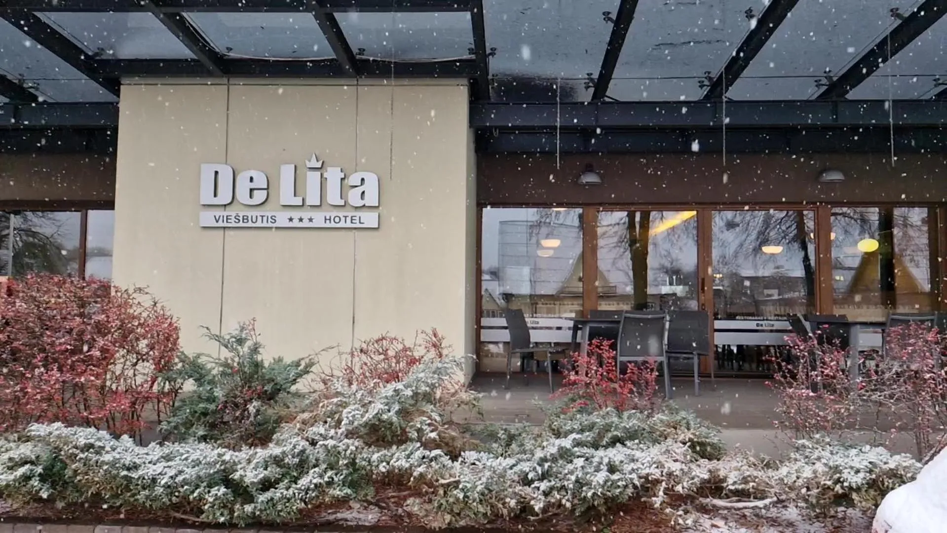 Property building in De Lita