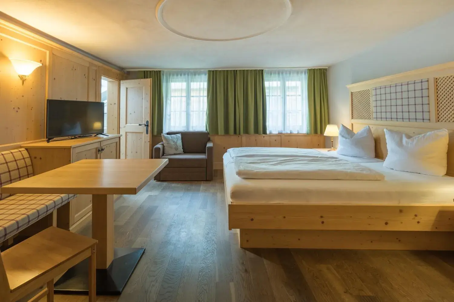 Double Room in Hotel Sonne Double Room in Hotel Sonne