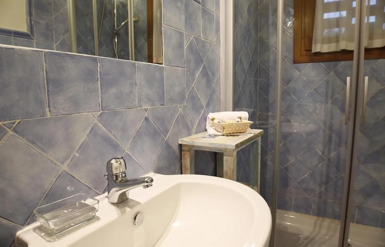 Gatto Bianco Tizzauli