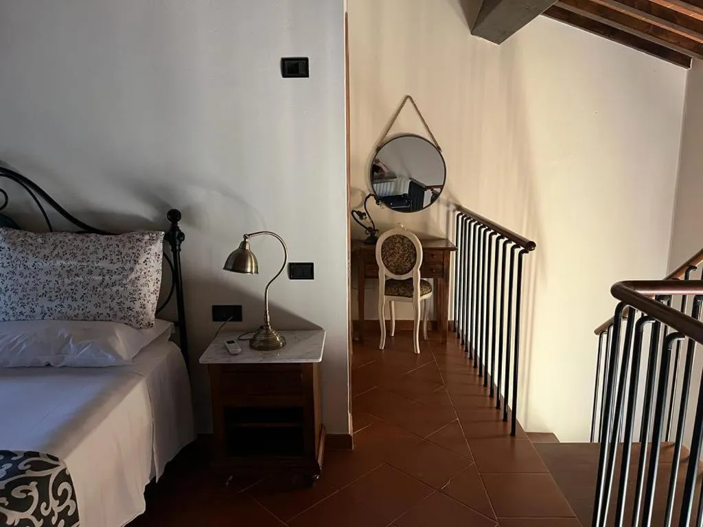 Gatto Bianco Tizzauli