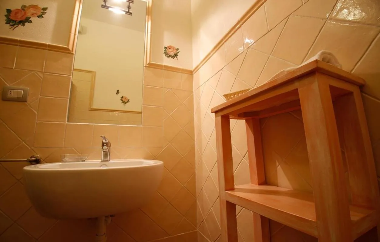 Gatto Bianco Tizzauli