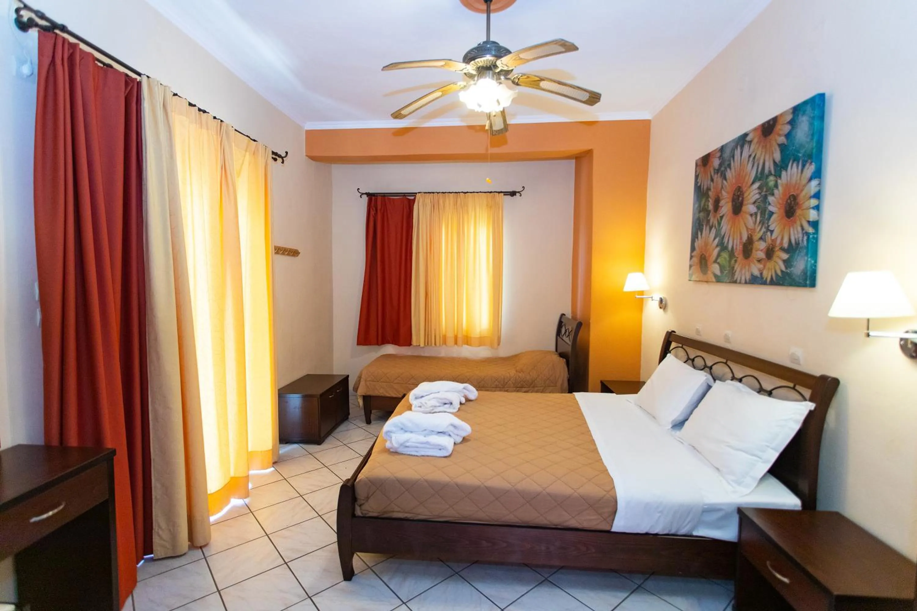 Triple Room with Garden View in Petros Penthouse