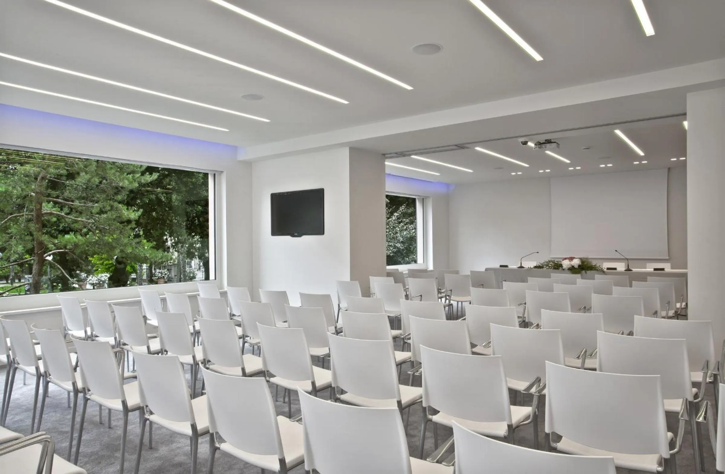 Business facilities in Hotel Miramare