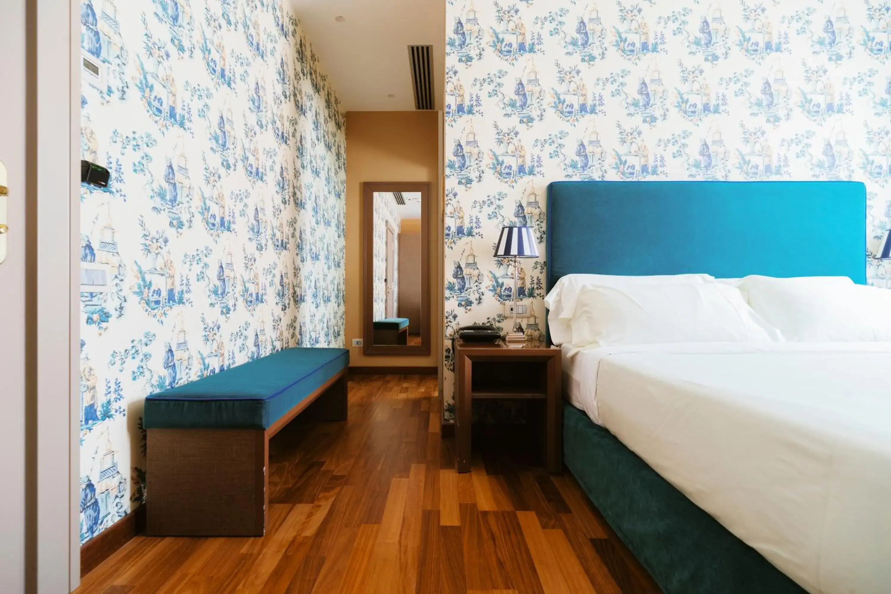 Deluxe Room - single occupancy in Hotel Miramare Deluxe Room - single occupancy in Hotel Miramare