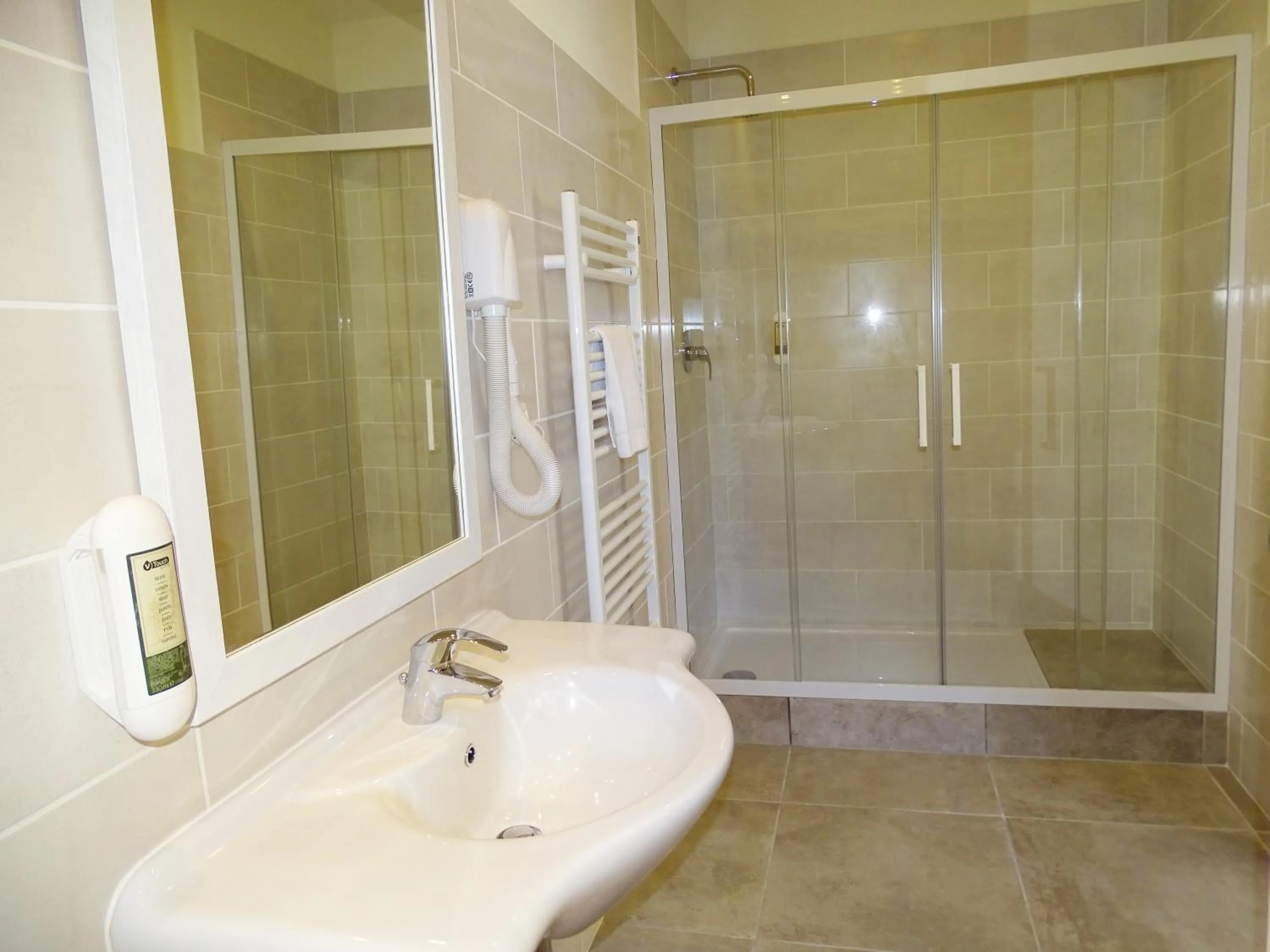 Shower in Hotel Santo Stefano