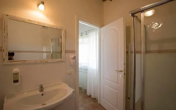 Shower in Hotel Santo Stefano