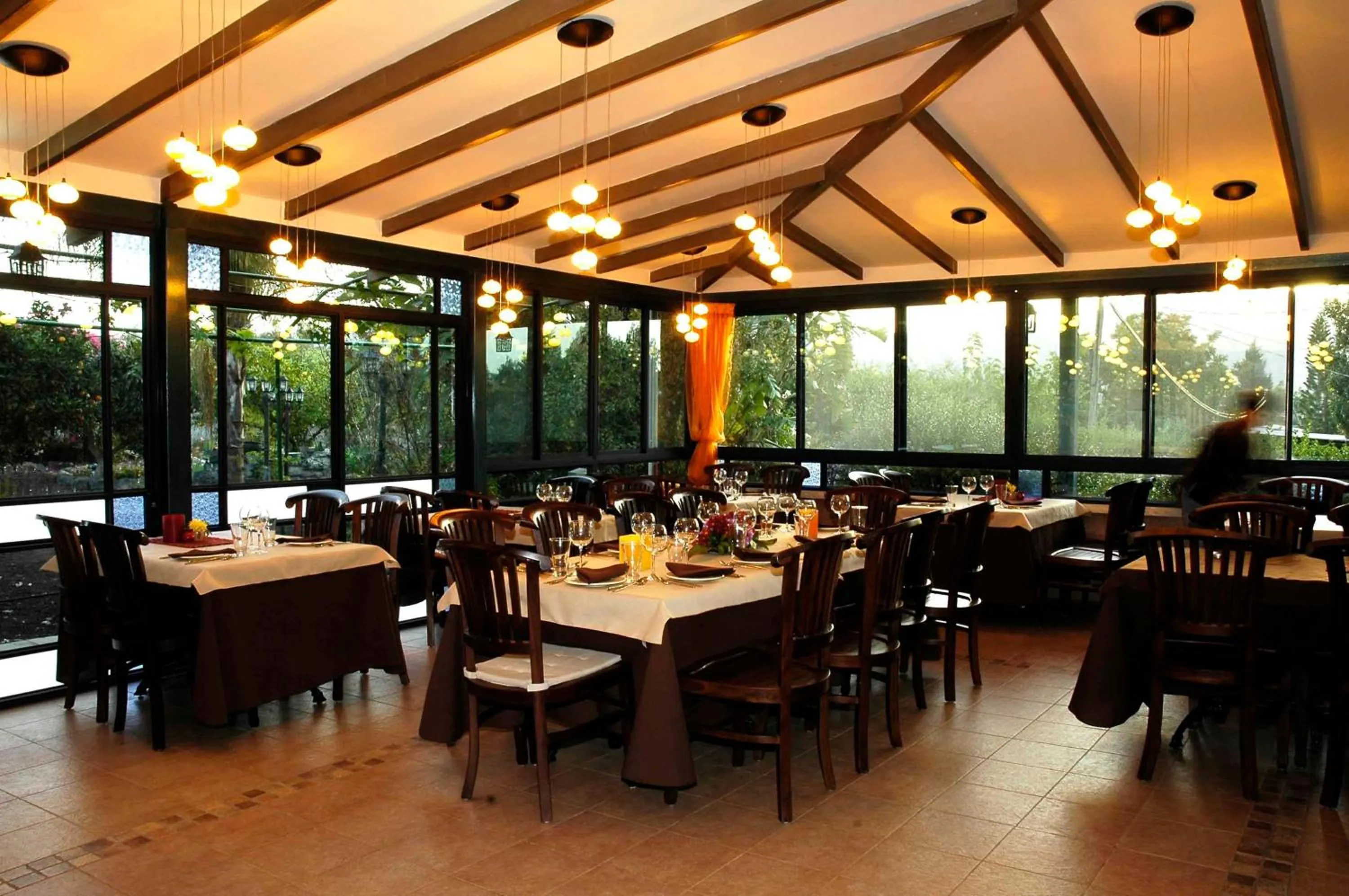 Restaurant/places to eat in Arbel Guest House Shavit Family