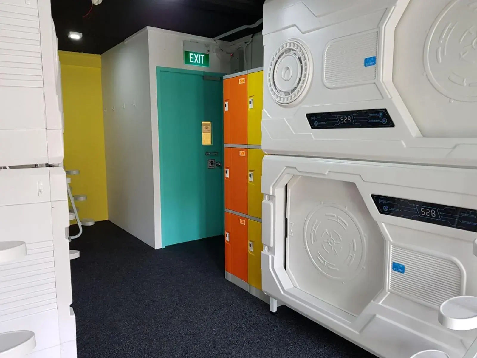 Single Capsule in Galaxy Pods @ Chinatown Single Capsule in Galaxy Pods @ Chinatown