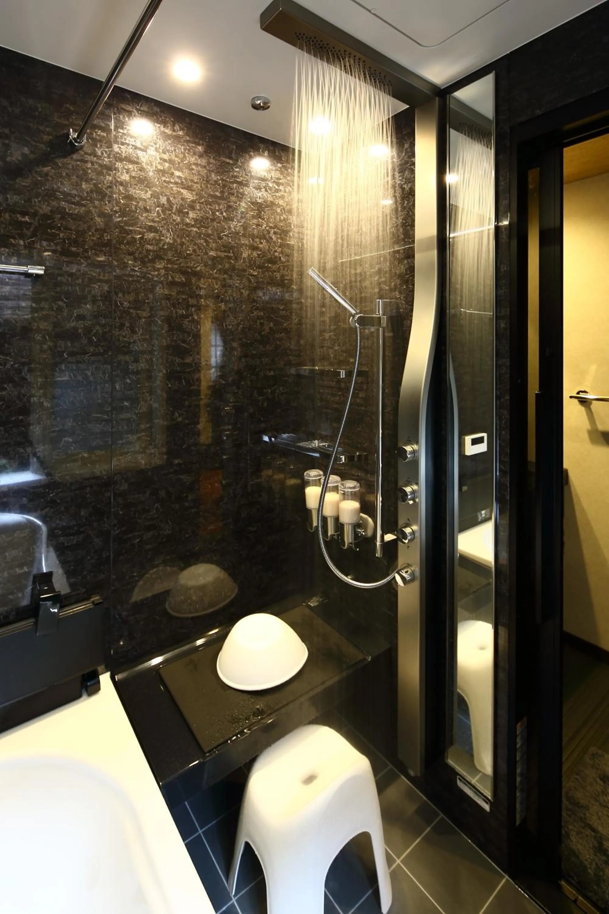 Bathroom in Machiya Kaemon