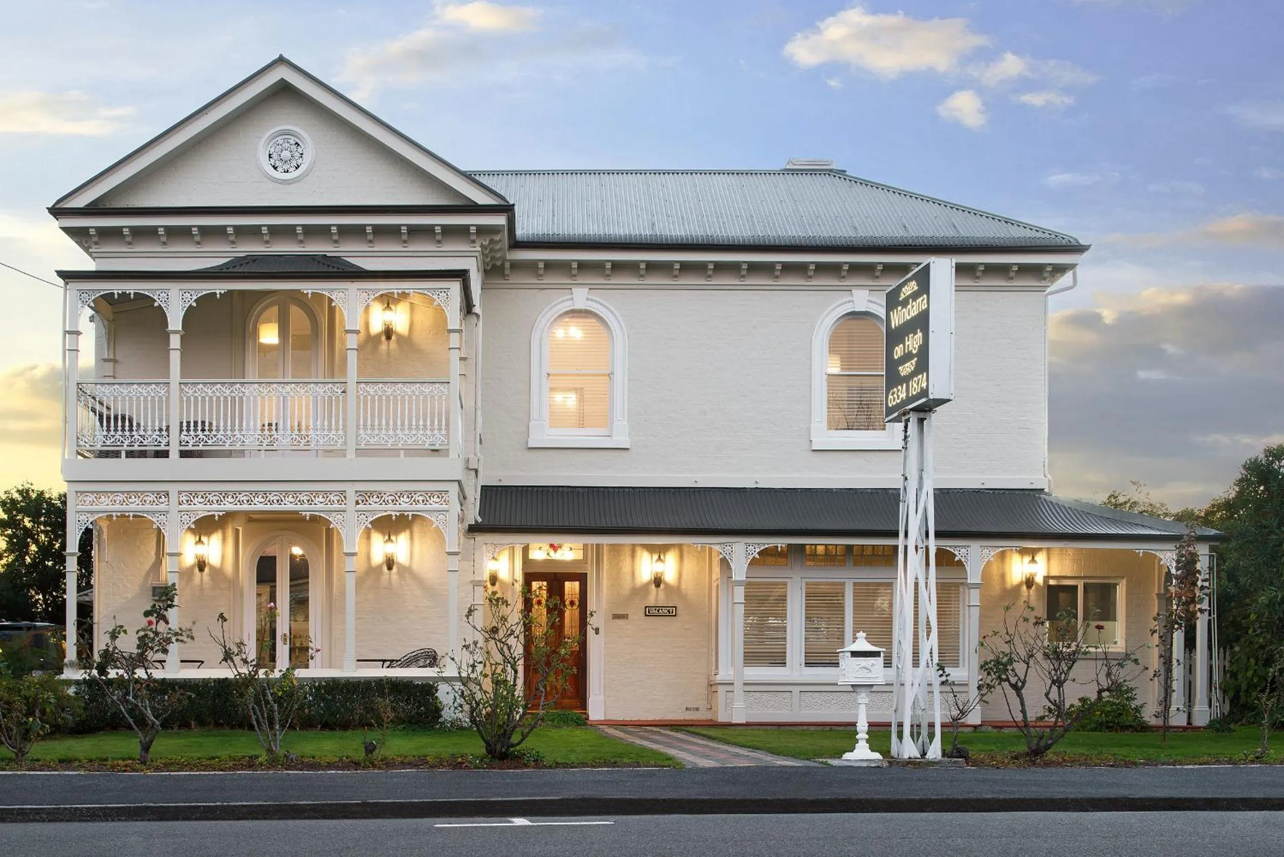 Property building in Windarra on High