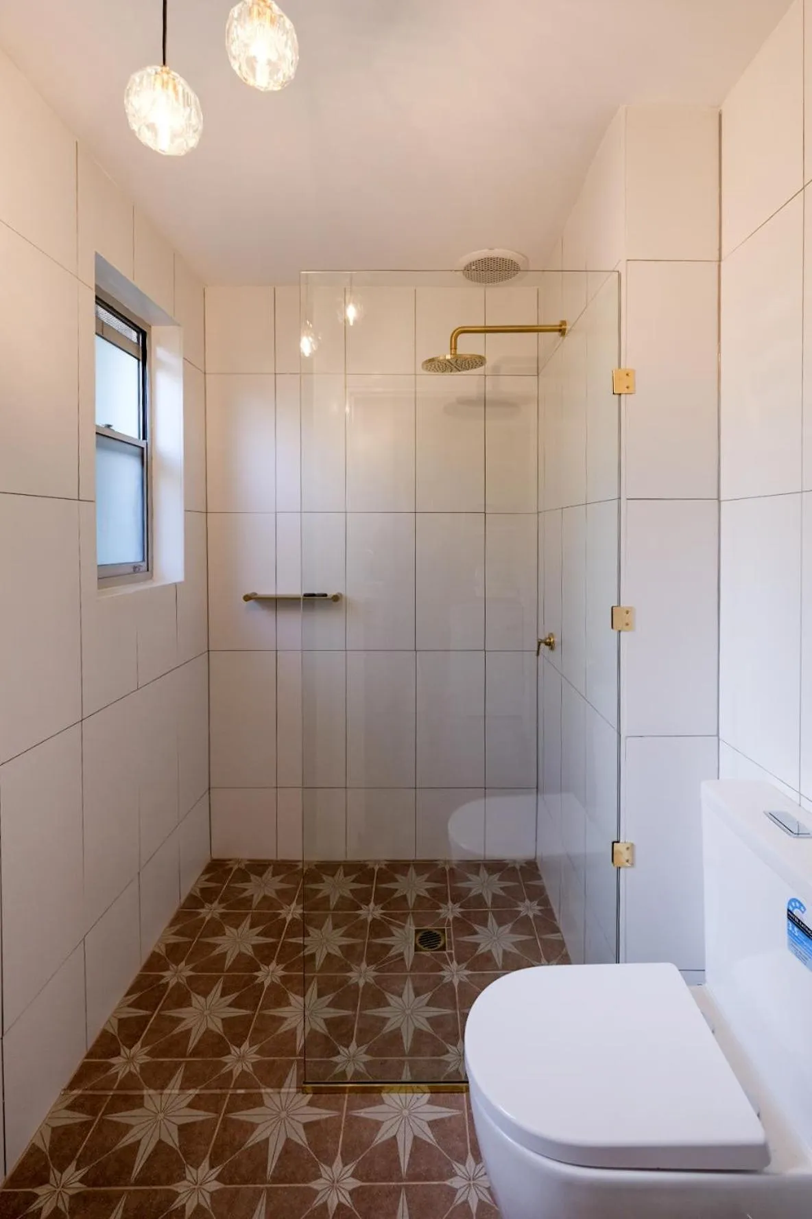 Bathroom in Windarra on High