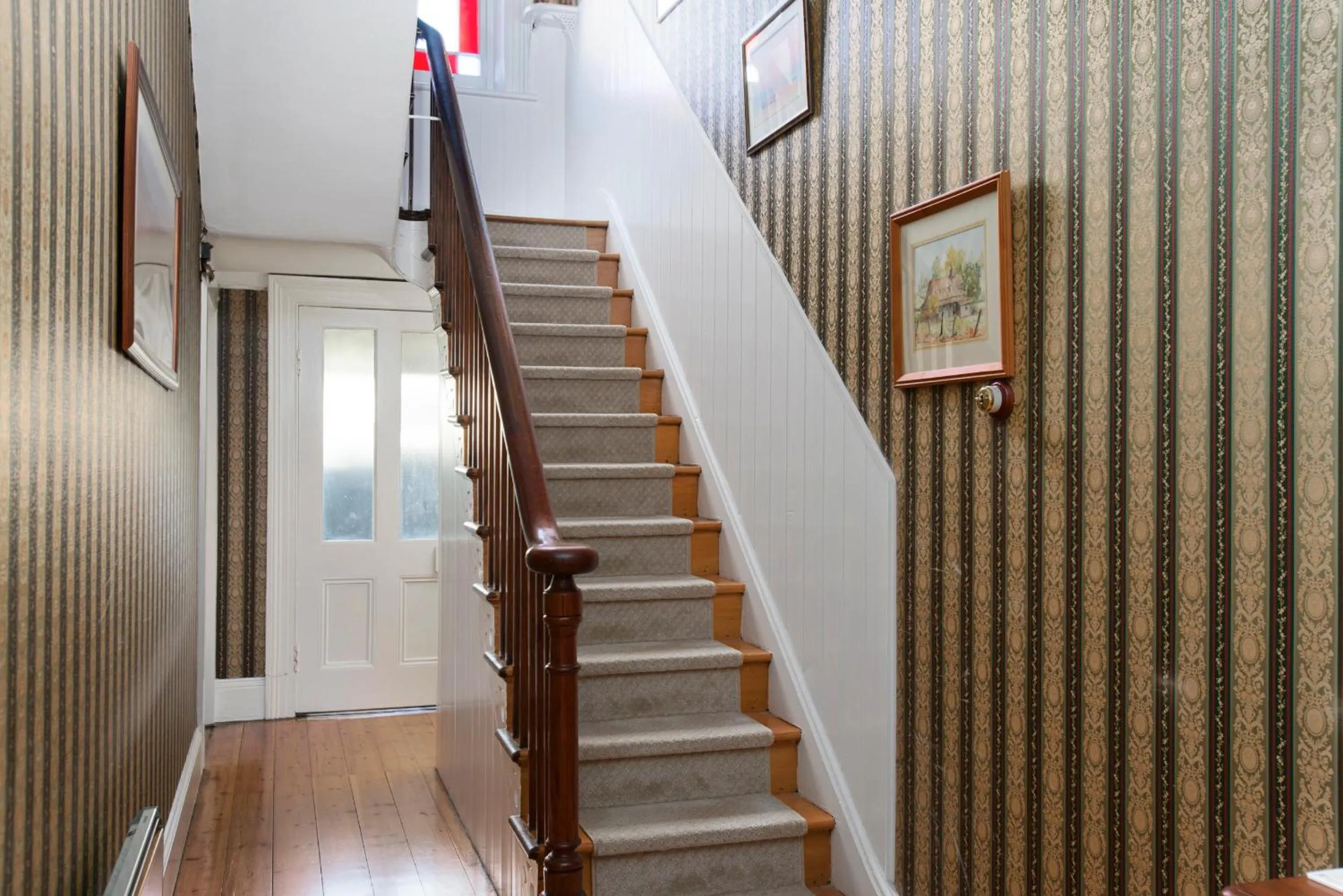 Lobby or reception in Windarra on High