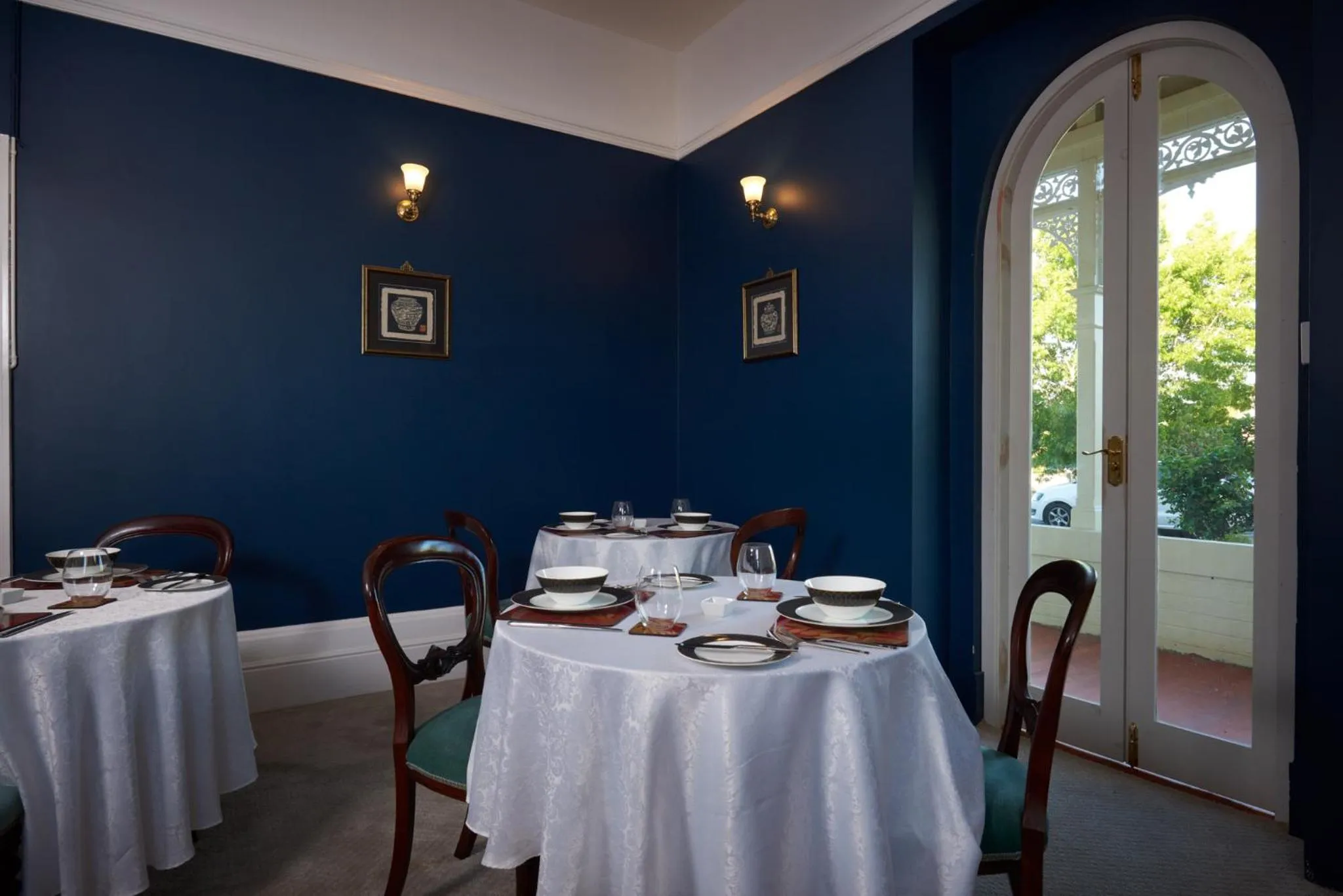 Dining area in Windarra on High