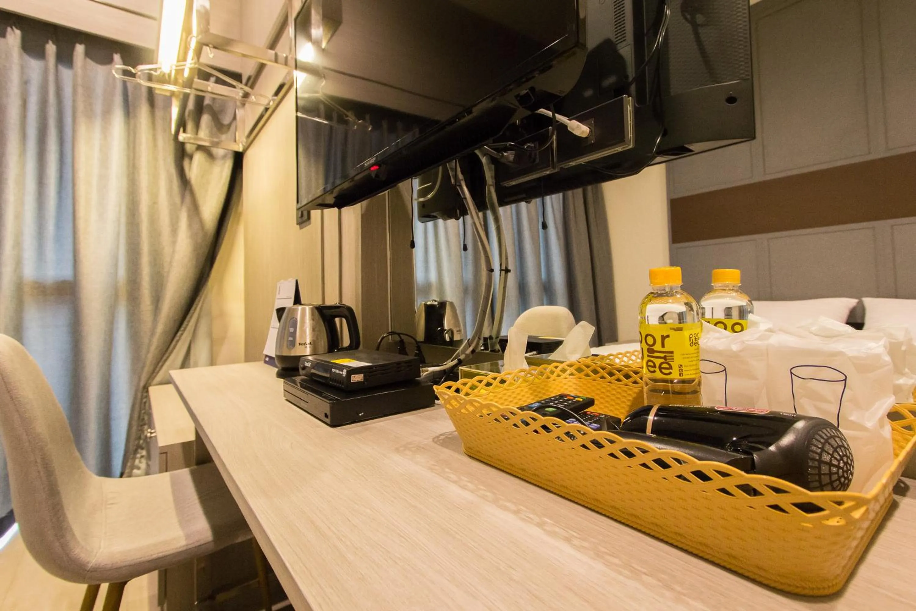 TV and multimedia in Lazy Sunday hostel