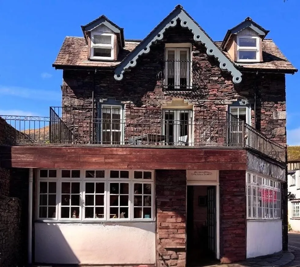 Property building in Jacksons CafeBar & Guesthouse