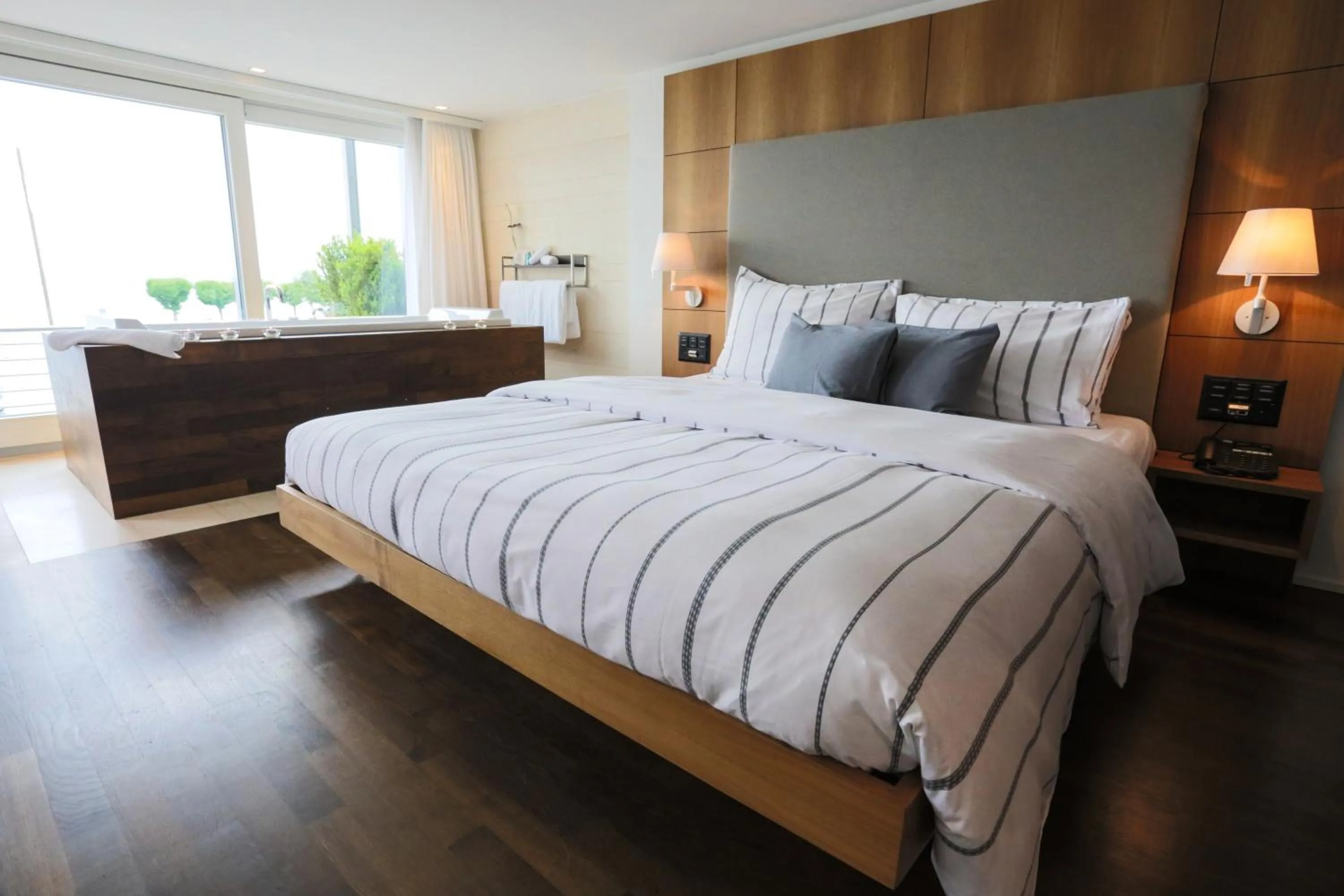 Bed in Marina Lachen