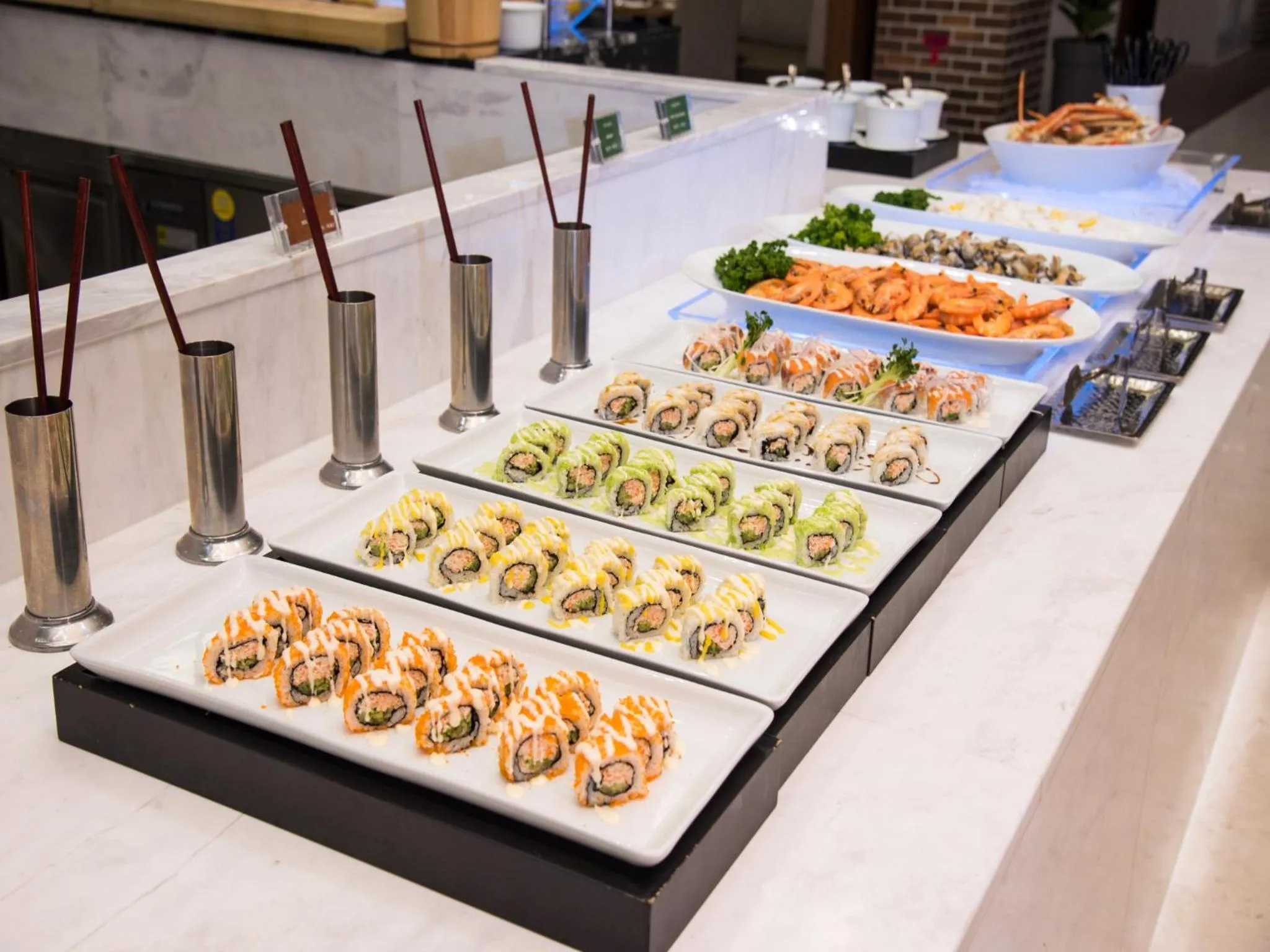 Dinner in Hotel Tops 10