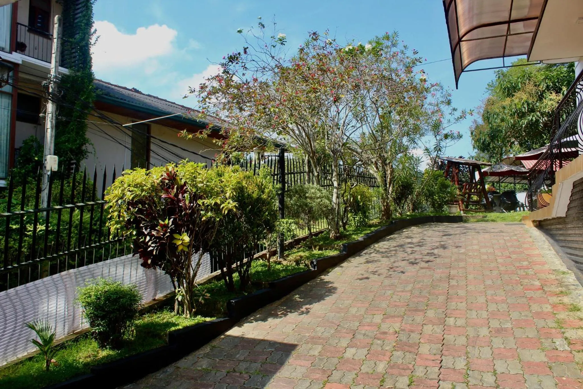 Facade/entrance in New Kandy Residence