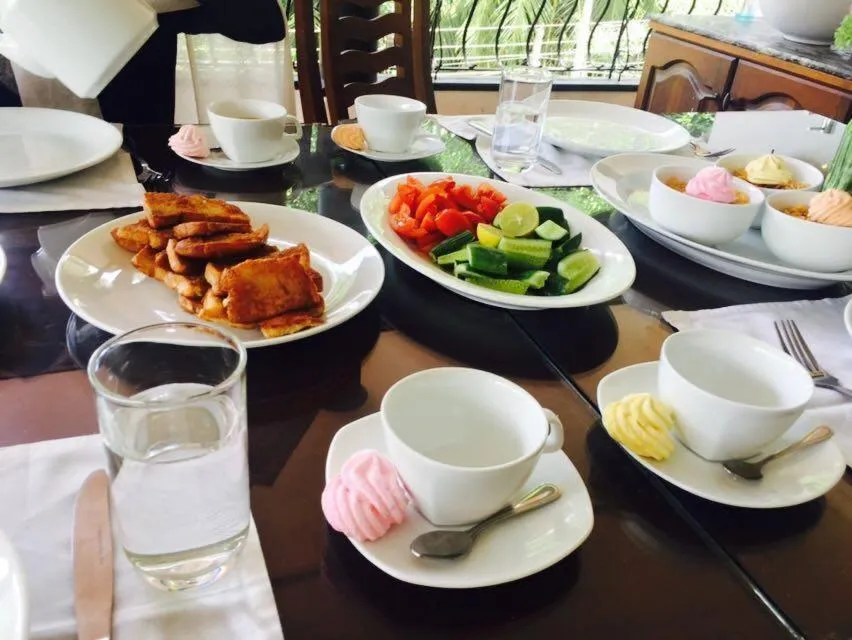 Continental breakfast in New Kandy Residence