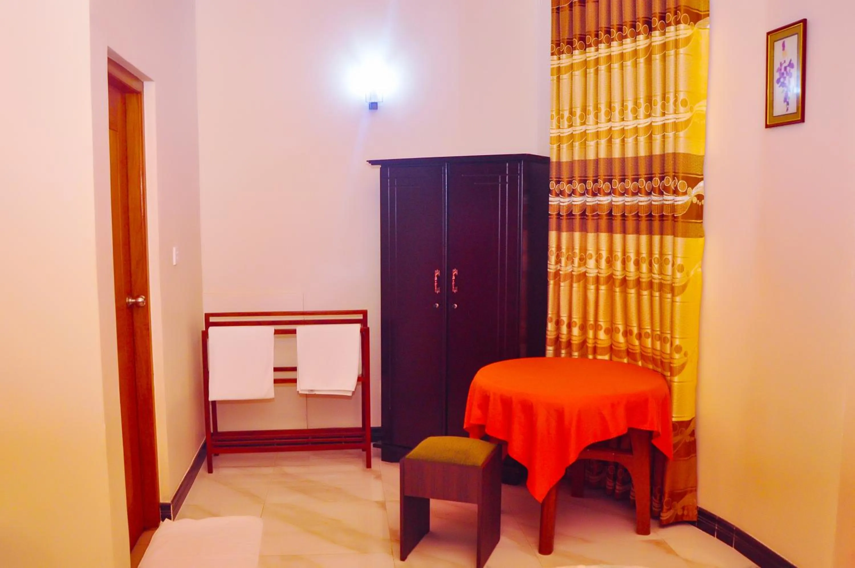 Bedroom in New Kandy Residence