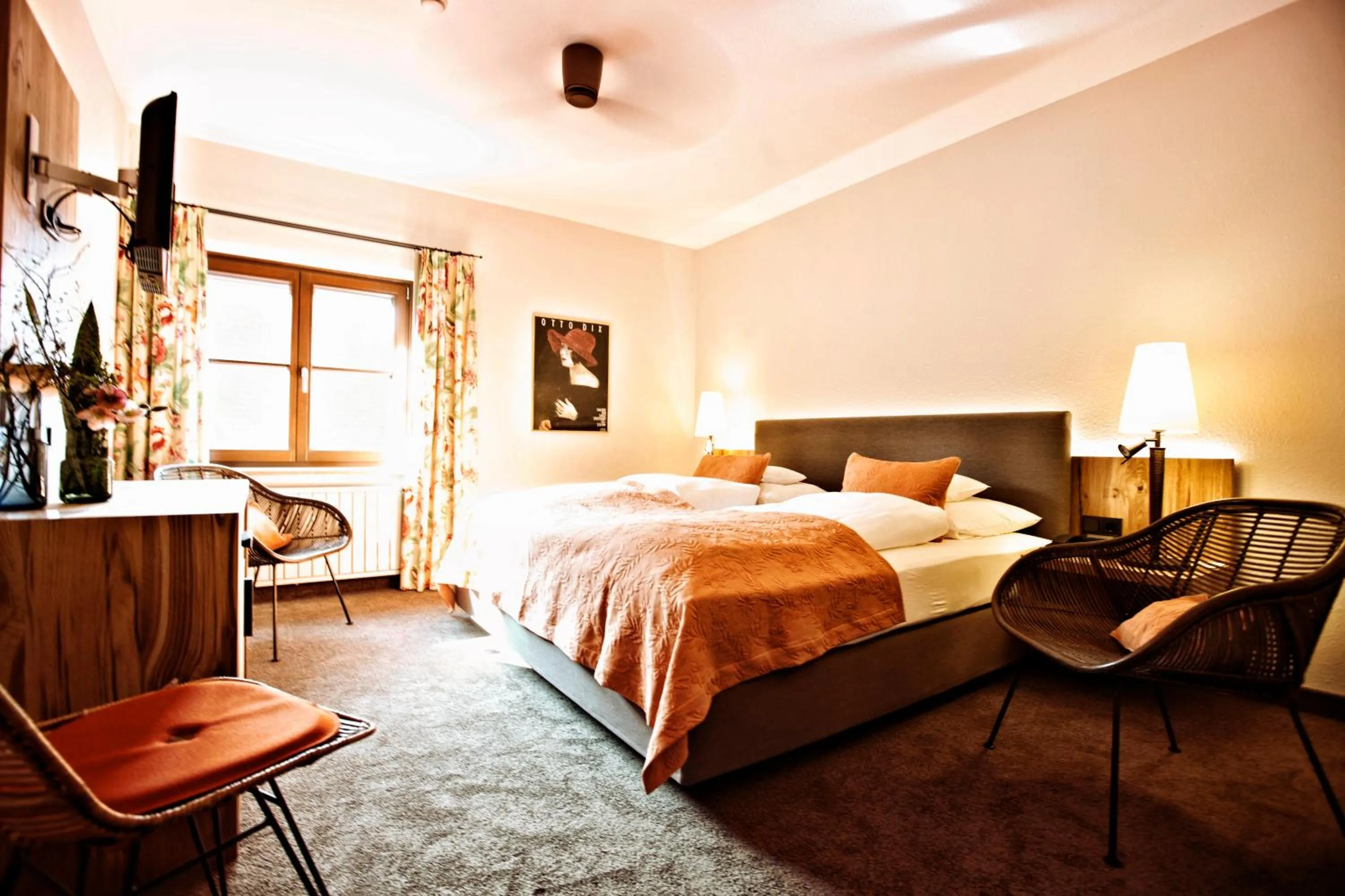 Photo of the whole room, Bed in Historisches Gasthaus Hotel Hirschen Horn