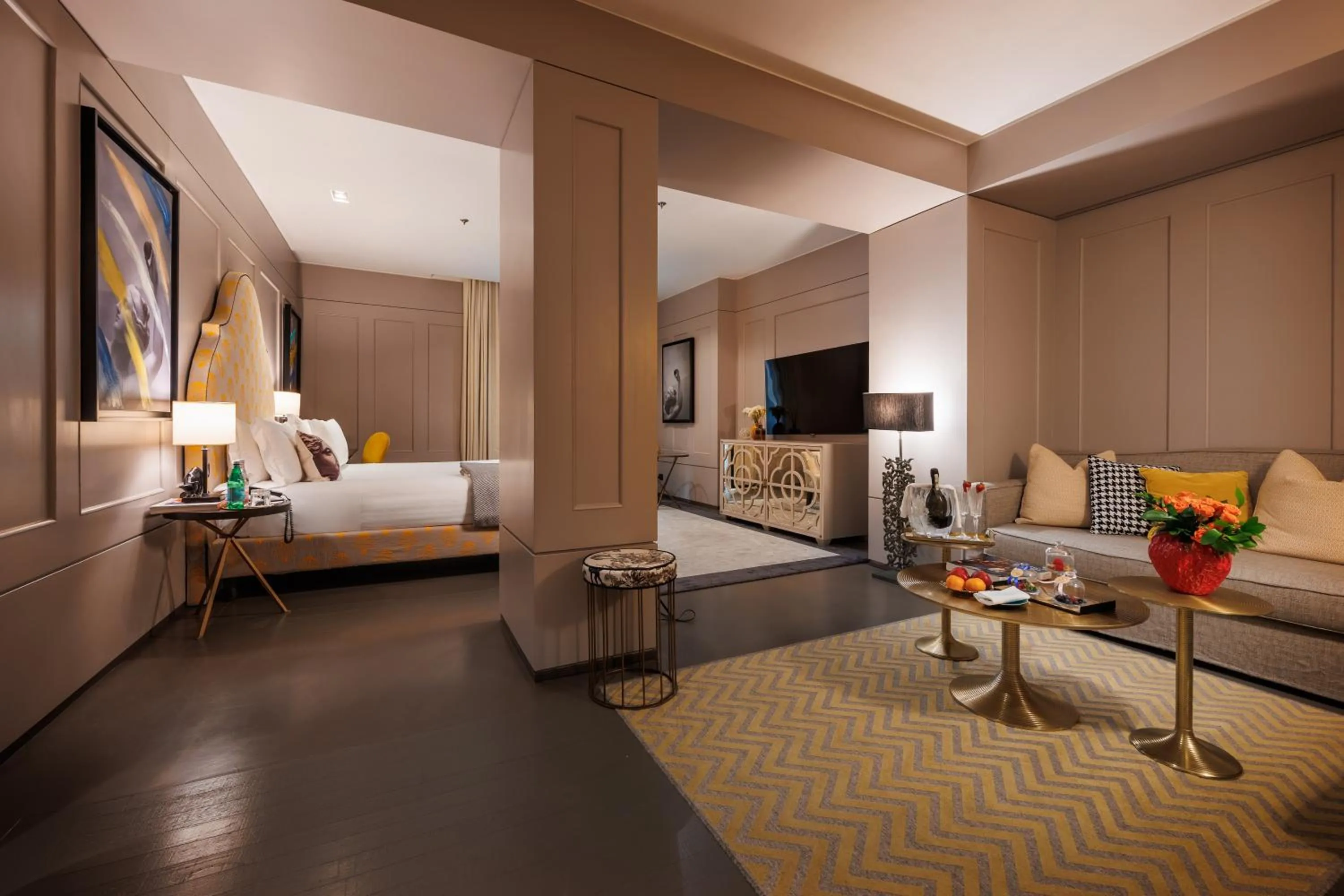 Bed in Singer Palace Hotel Roma