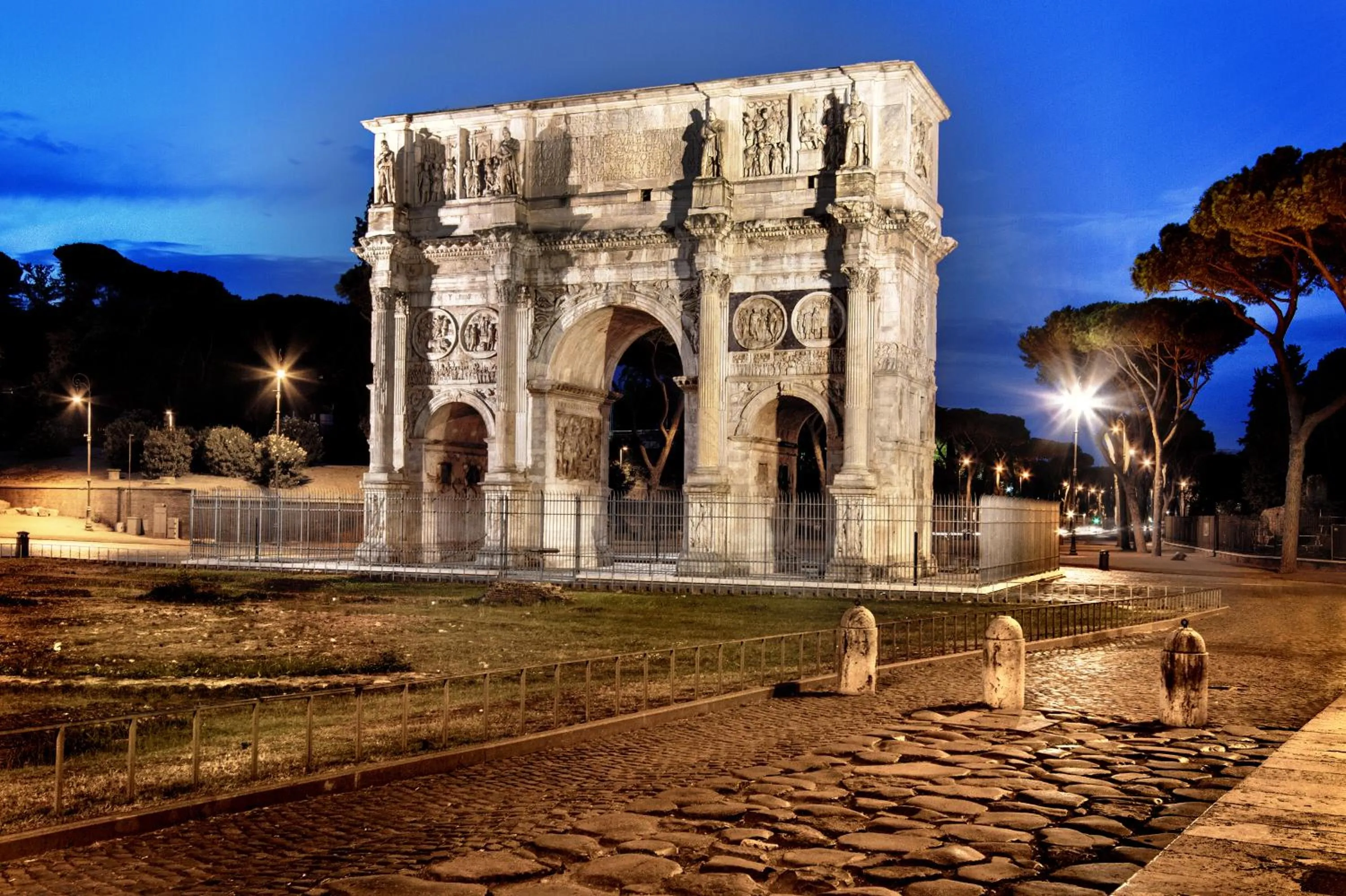 Nearby landmark in Singer Palace Hotel Roma
