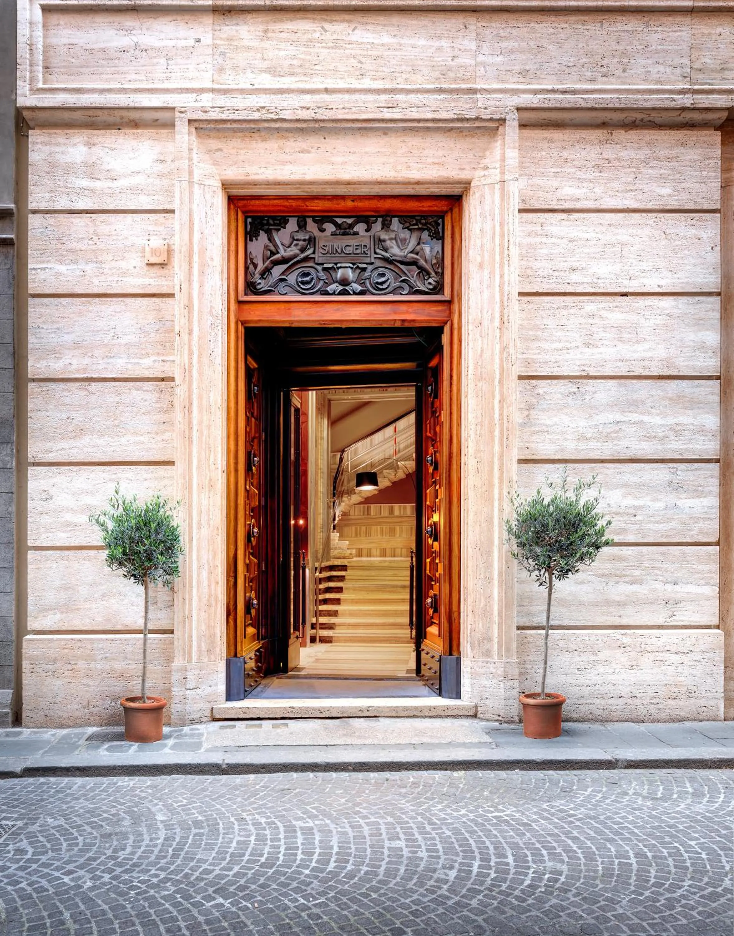 Facade/entrance in Singer Palace Hotel Roma